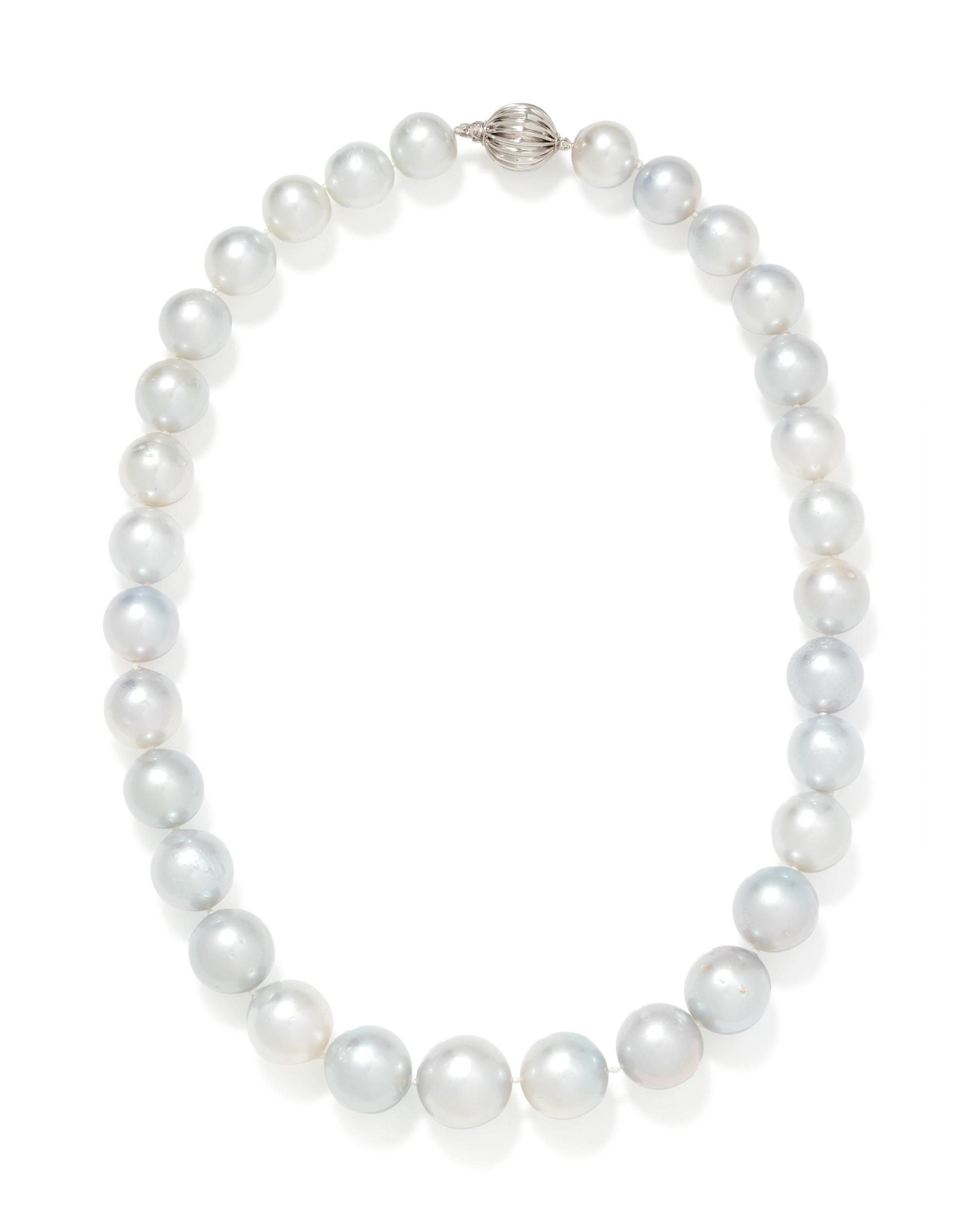 CULTURED SOUTH SEA PEARL NECKLACE