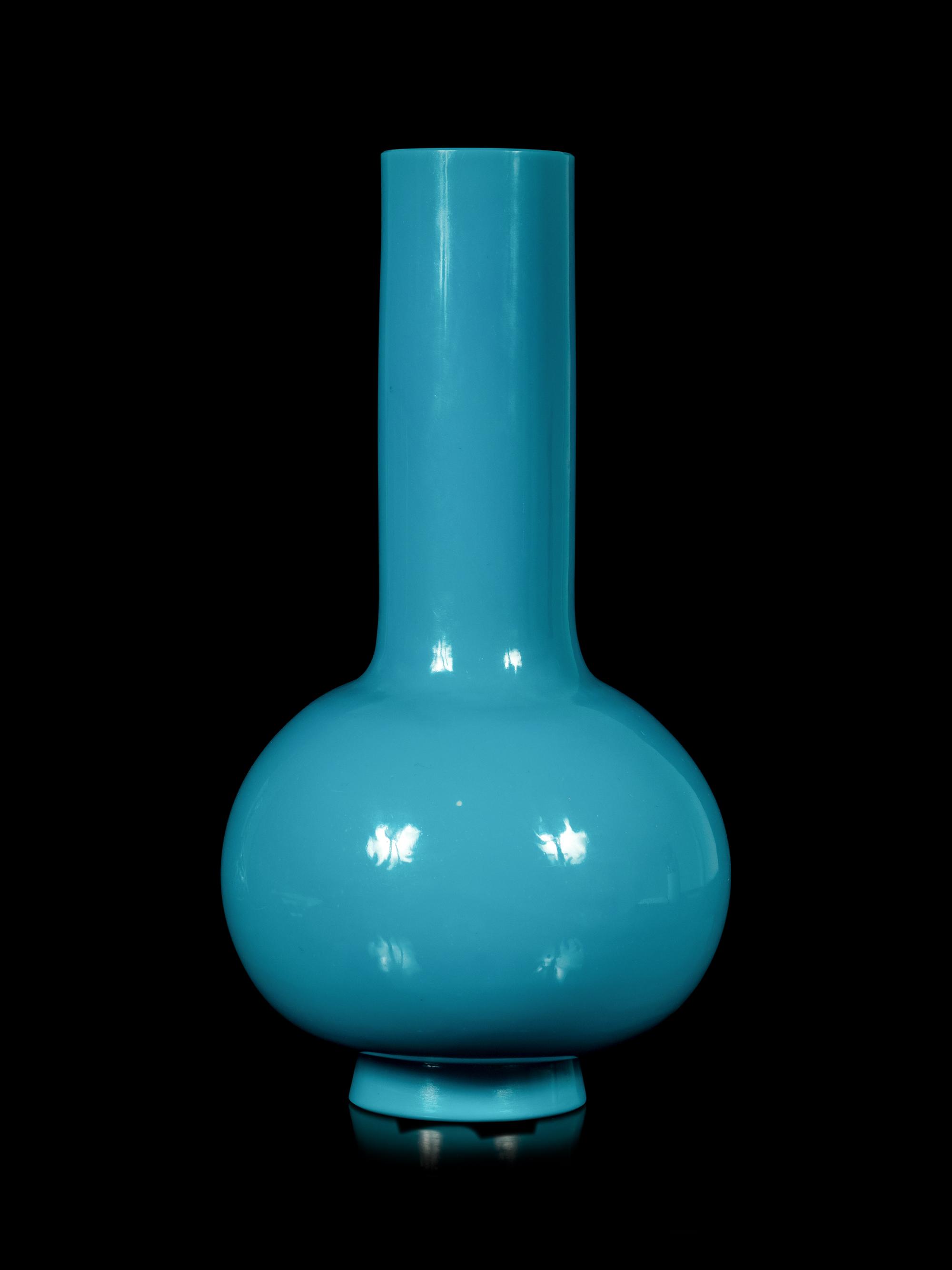 A Chinese Opaque Blue Glass Bottle Vase