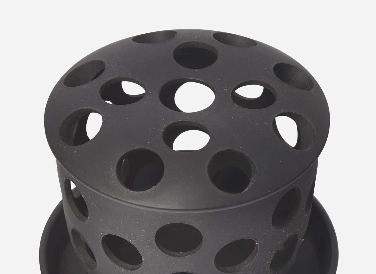 A Wedgwood Black Basalt Crocus Pot Tray and Cover, UK, circa 1810-20