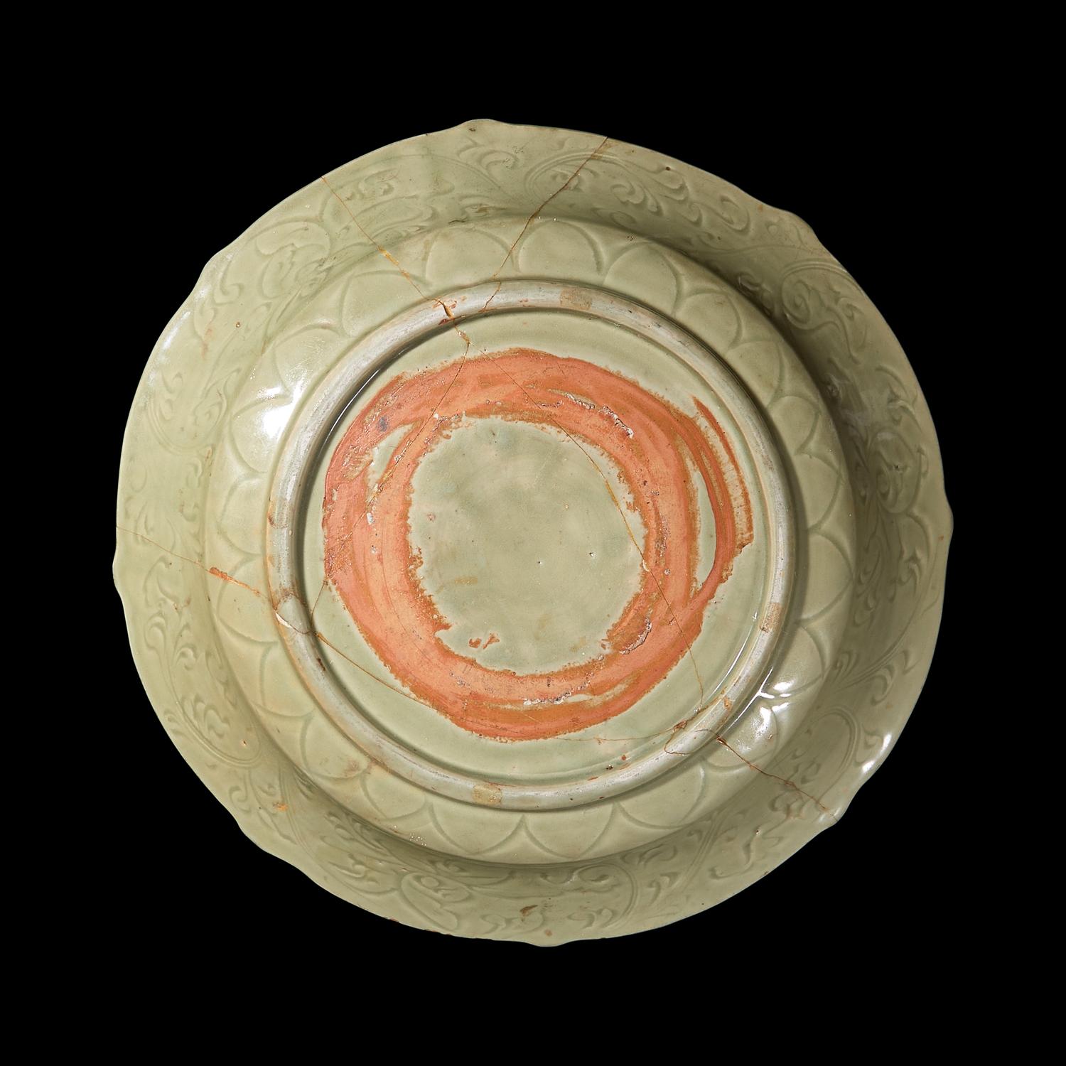 An Unusual Large Chinese Longquan Celadon Carved Barbed Charger, Ming Dynasty 明 龍泉青瓷花形大盤
