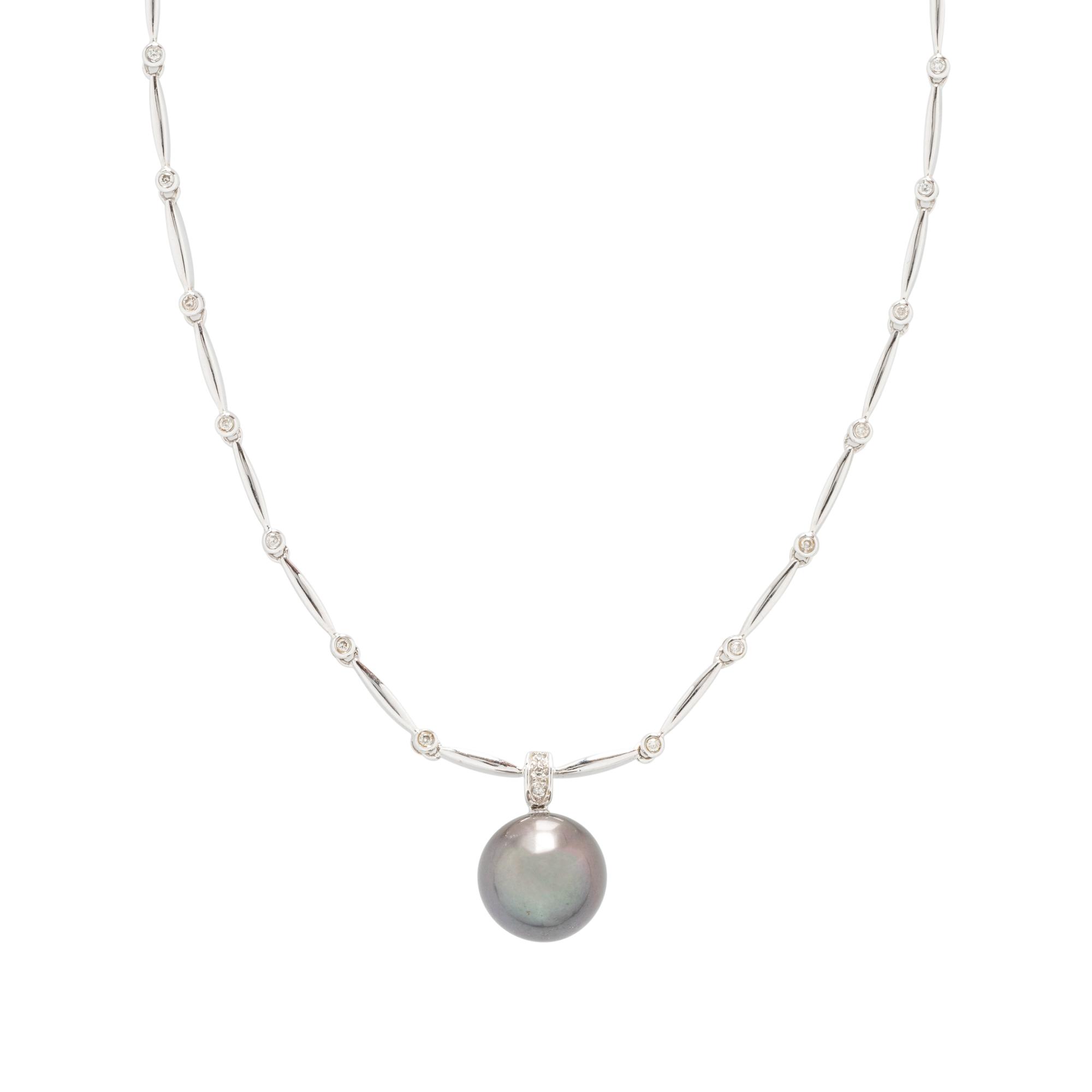 WHITE GOLD, DIAMOND, AND TAHITIAN CULTURED PEARL NECKLACE