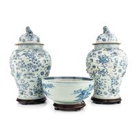 A Collection of Chinese Export Blue and White Porcelain Articles