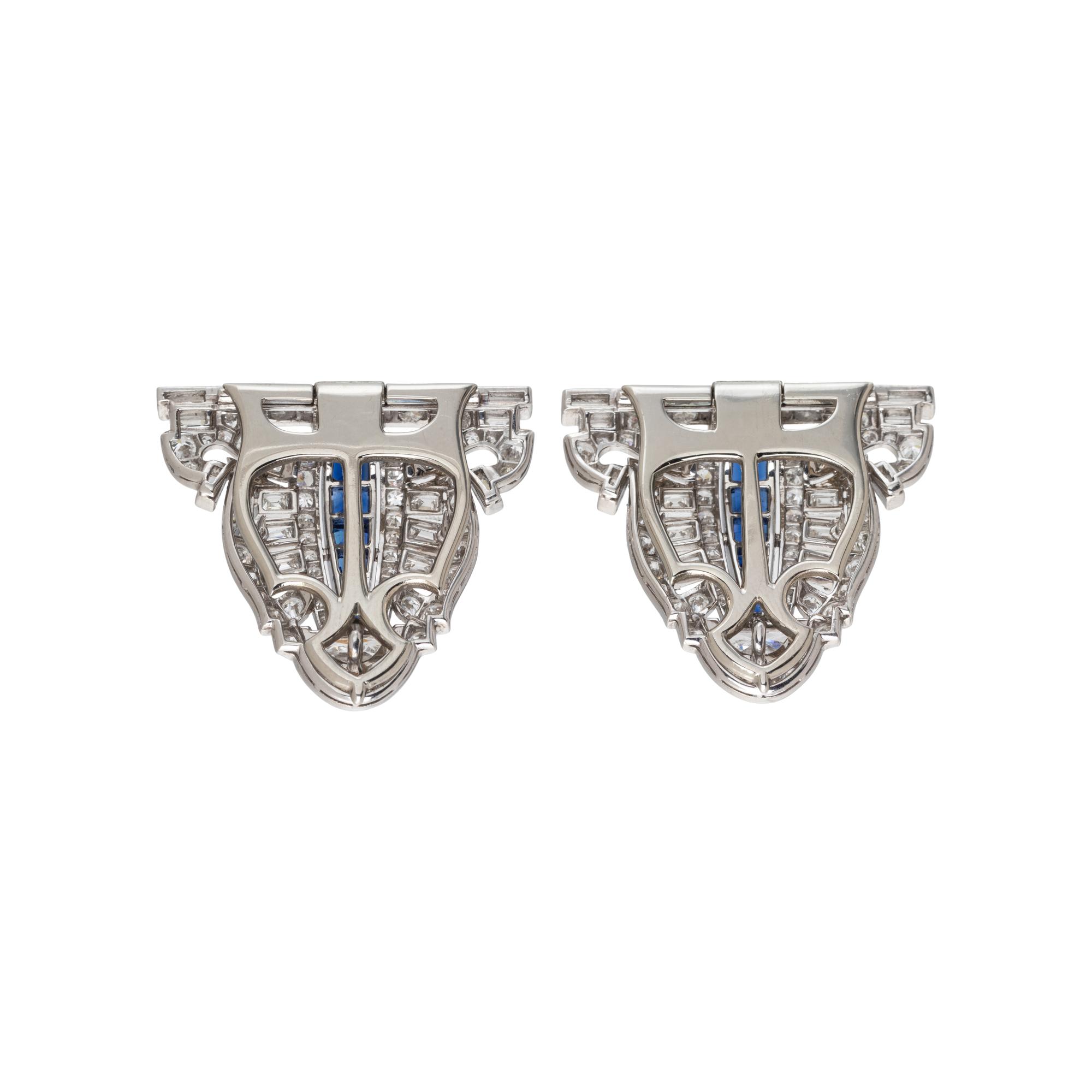 ART DECO, DIAMOND AND SAPPHIRE DOUBLE CLIP BROOCH