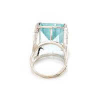 AQUAMARINE AND DIAMOND RING