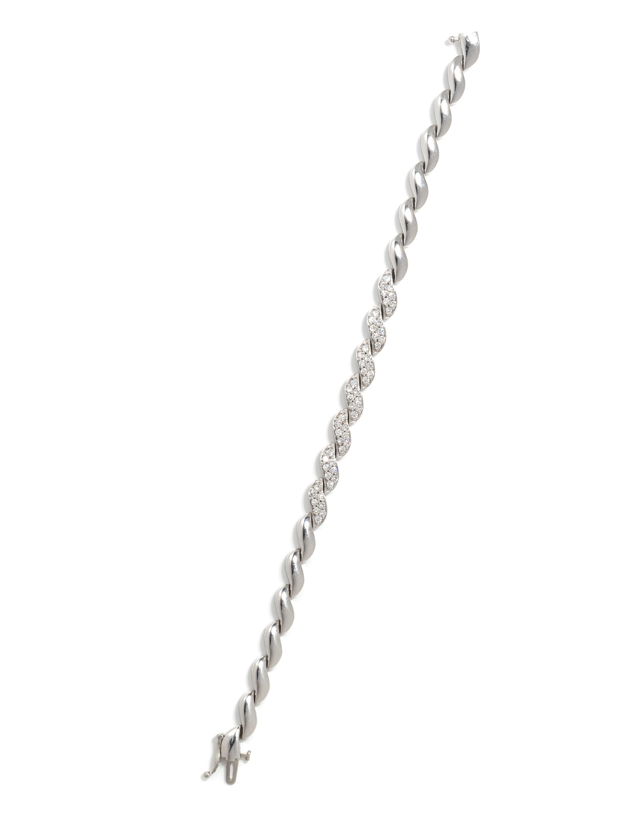 WHITE GOLD AND DIAMOND BRACELET