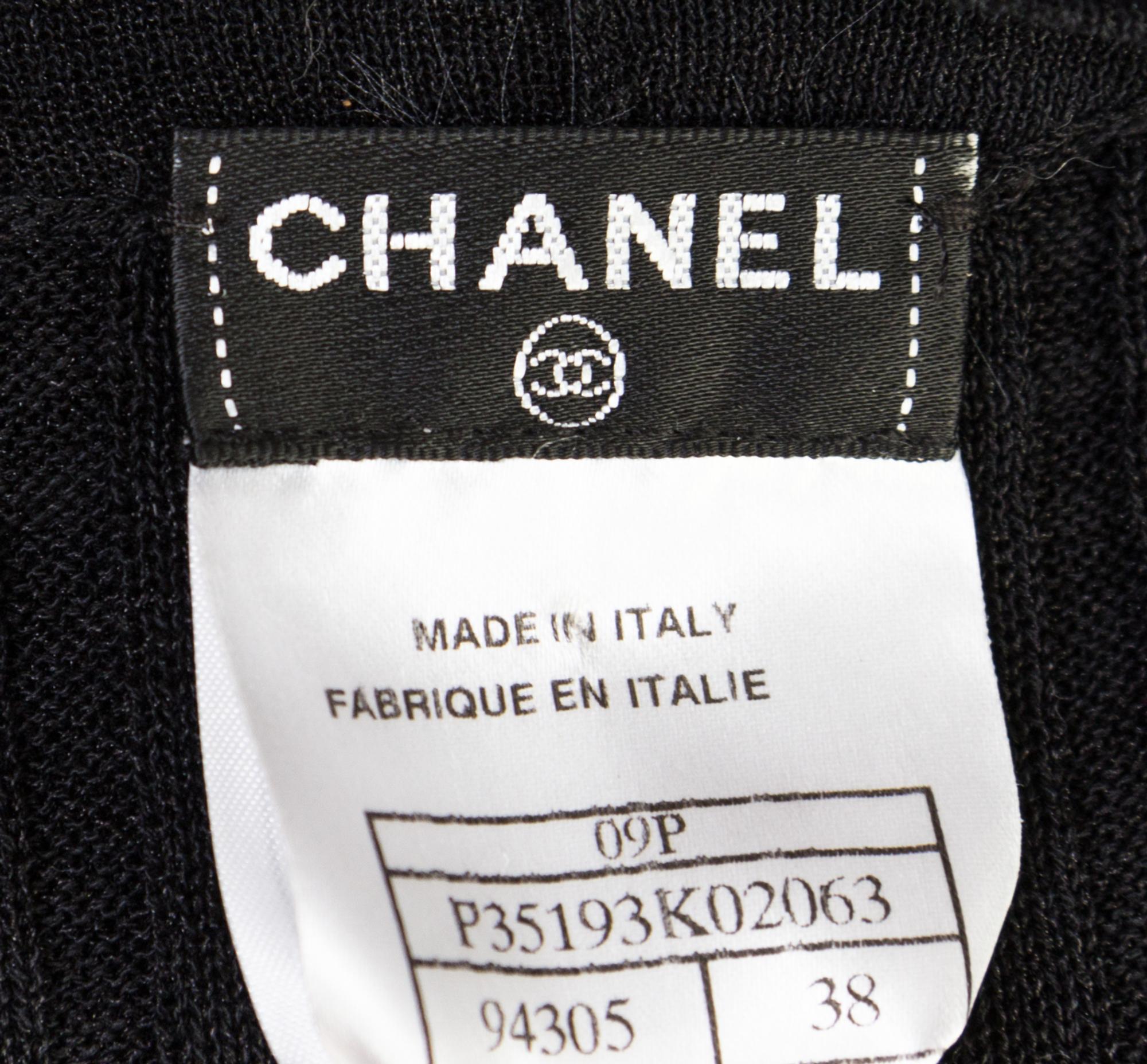 A Chanel Black Ribbed Cardigan, Size 38.