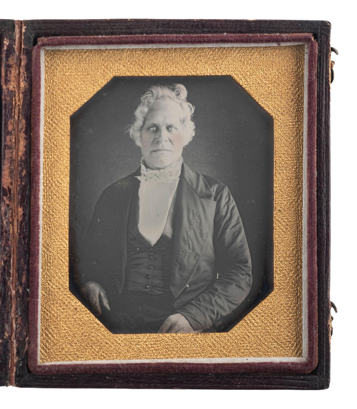 [EARLY PHOTOGRAPHY]. Sixth plate and quarter plate daguerreotypes of preachers.