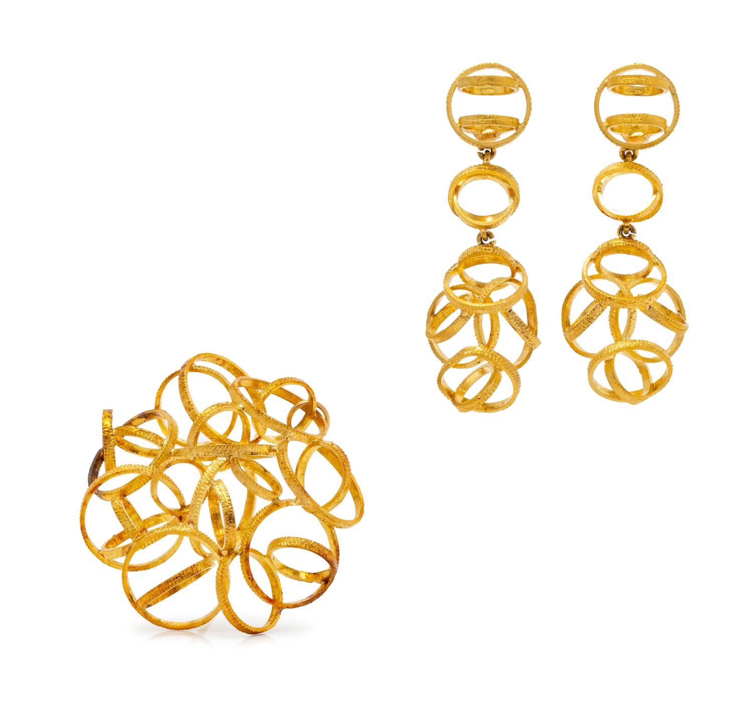 An 18 Karat Yellow Gold Demi-Parure, Italian,