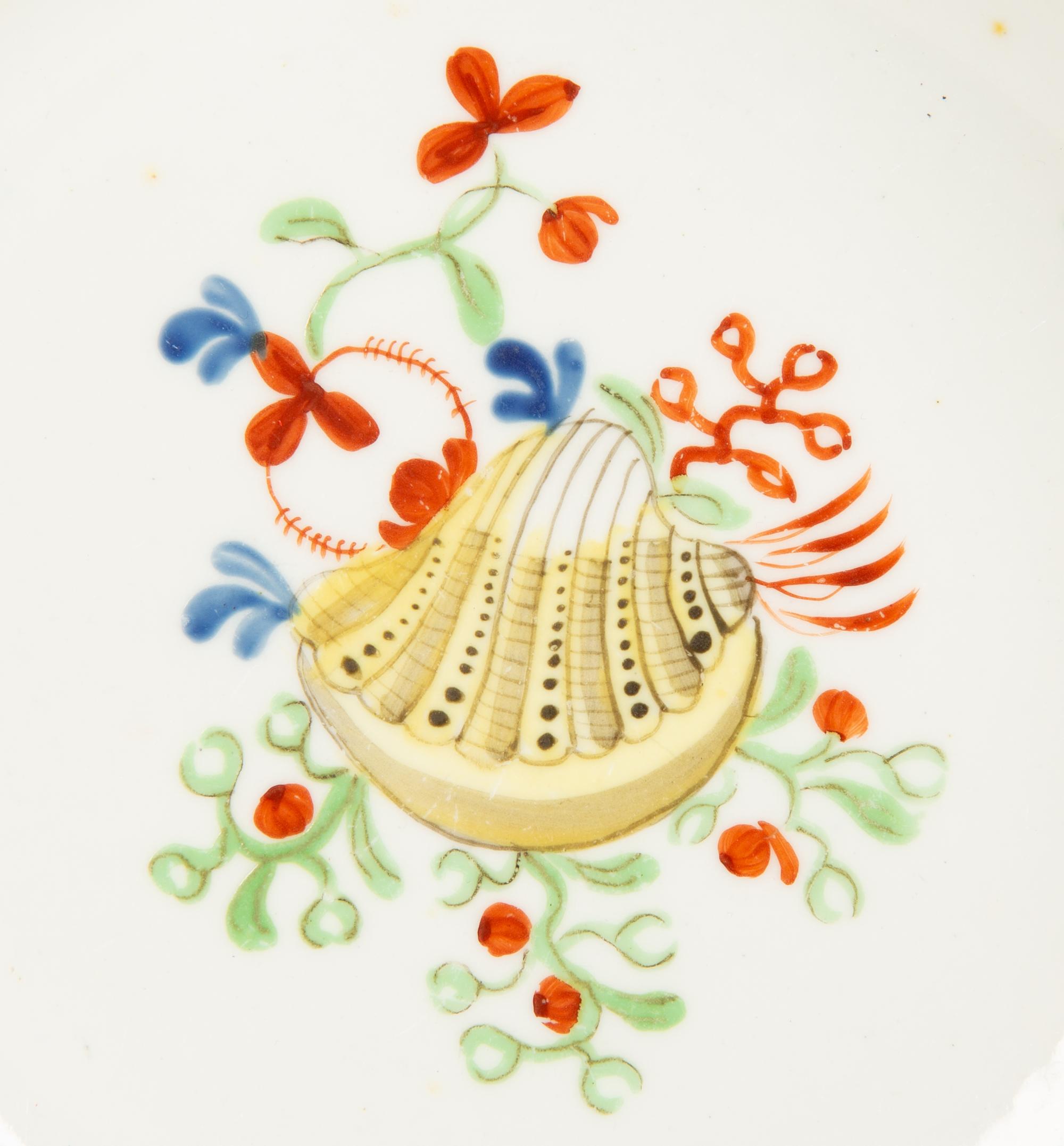 Six English New Hall Porcelain Works Hard Paste Shallow Bowls in the Yellow Shell pattern — C. 1810
