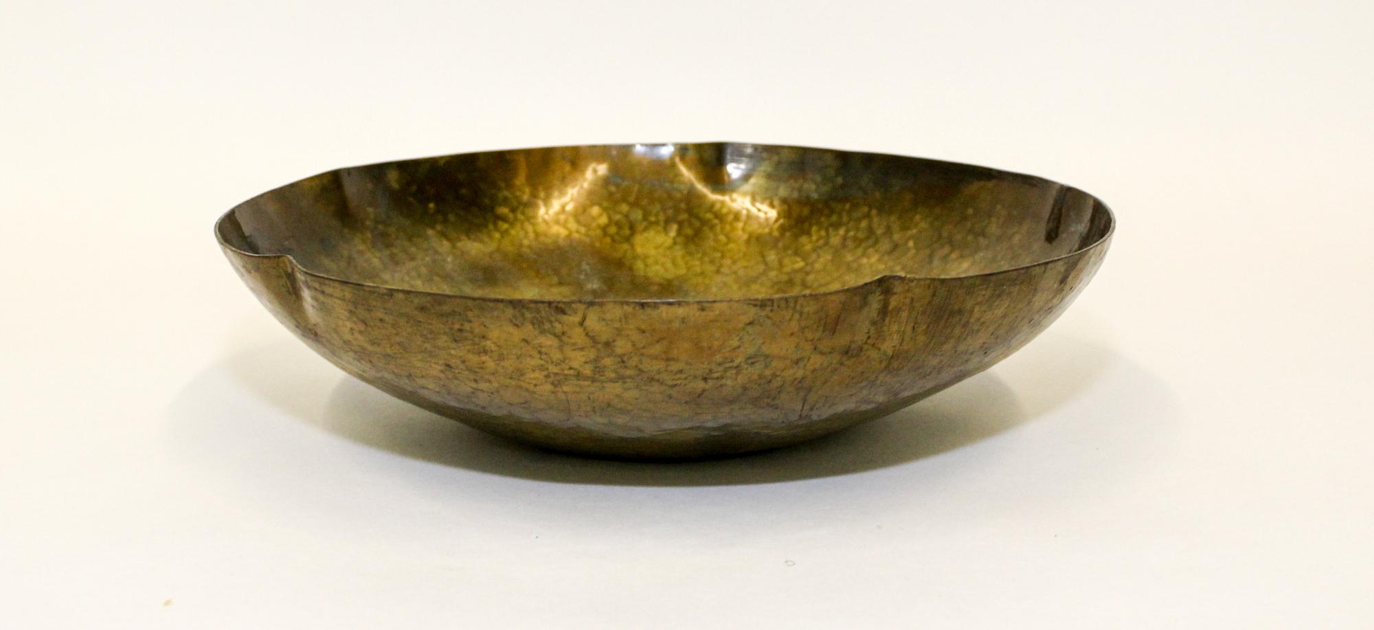 A Hand Hammered Copper Bowl Diameter 10 1/2 inches. — 20TH CENTURY