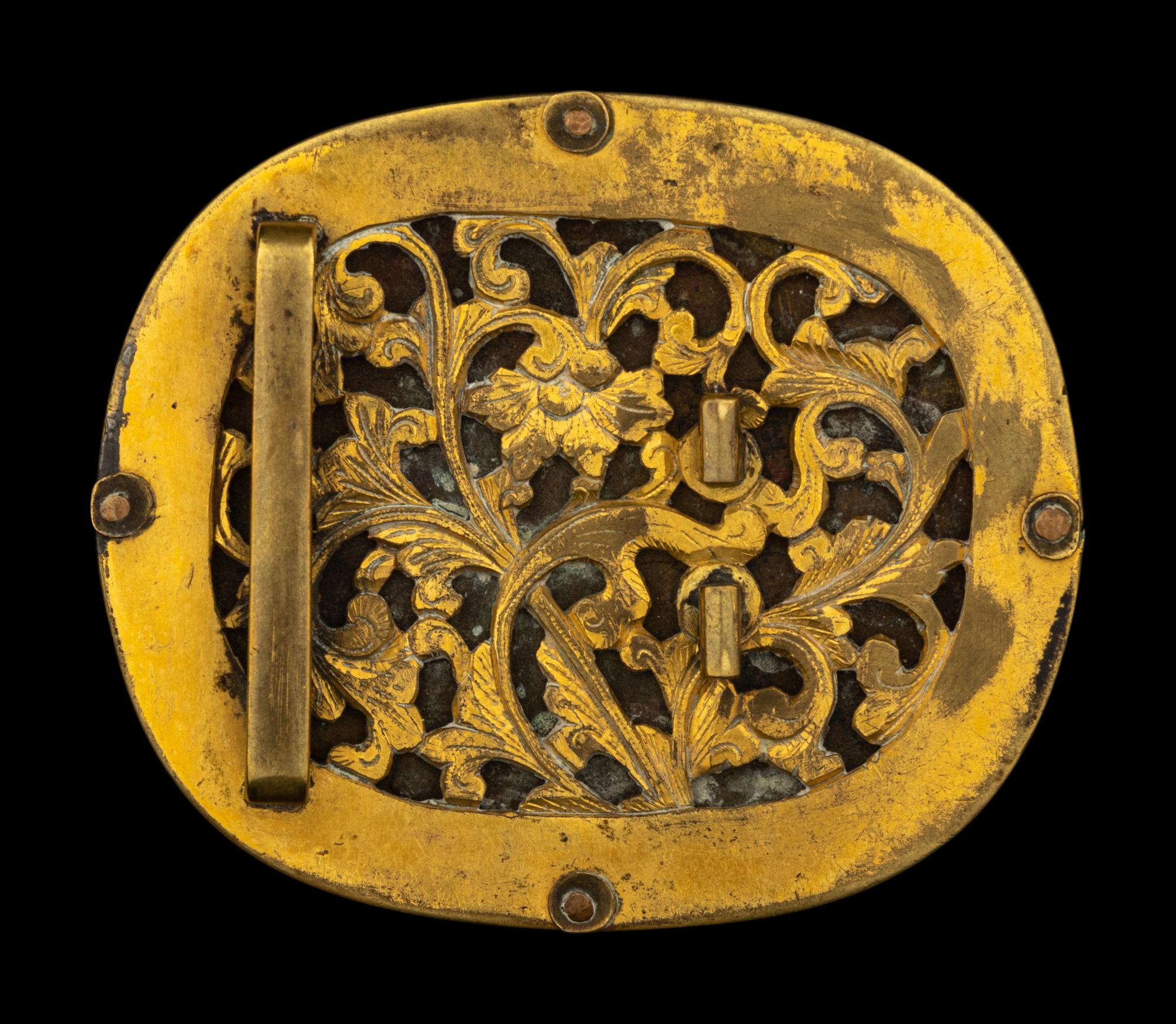 A Celadon Jade Inset Gilt Bronze Belt Hook