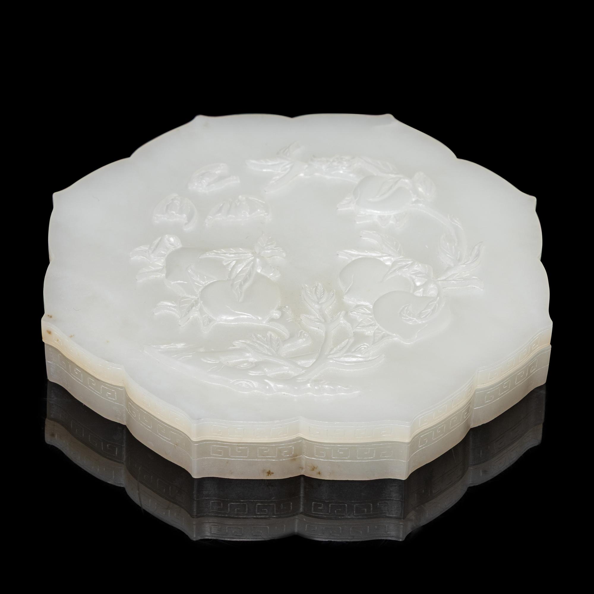 A Chinese White Hardstone Floriform 'Peach' Box and Cover — 白石菱花式福桃紋蓋盒