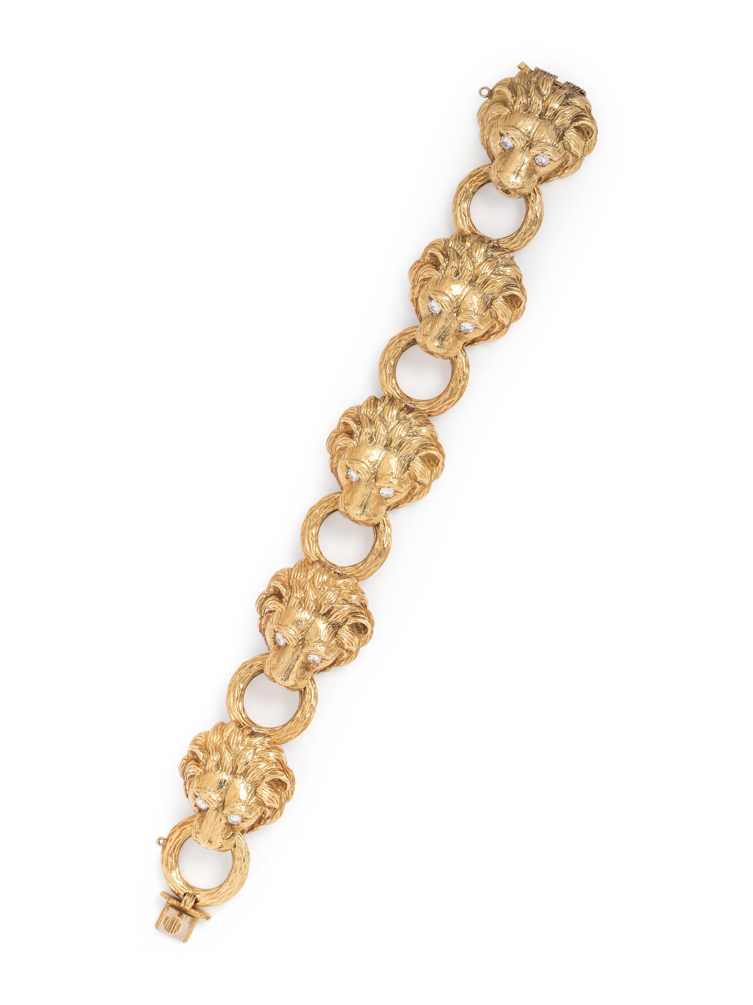 YELLOW GOLD AND DIAMOND LION BRACELET