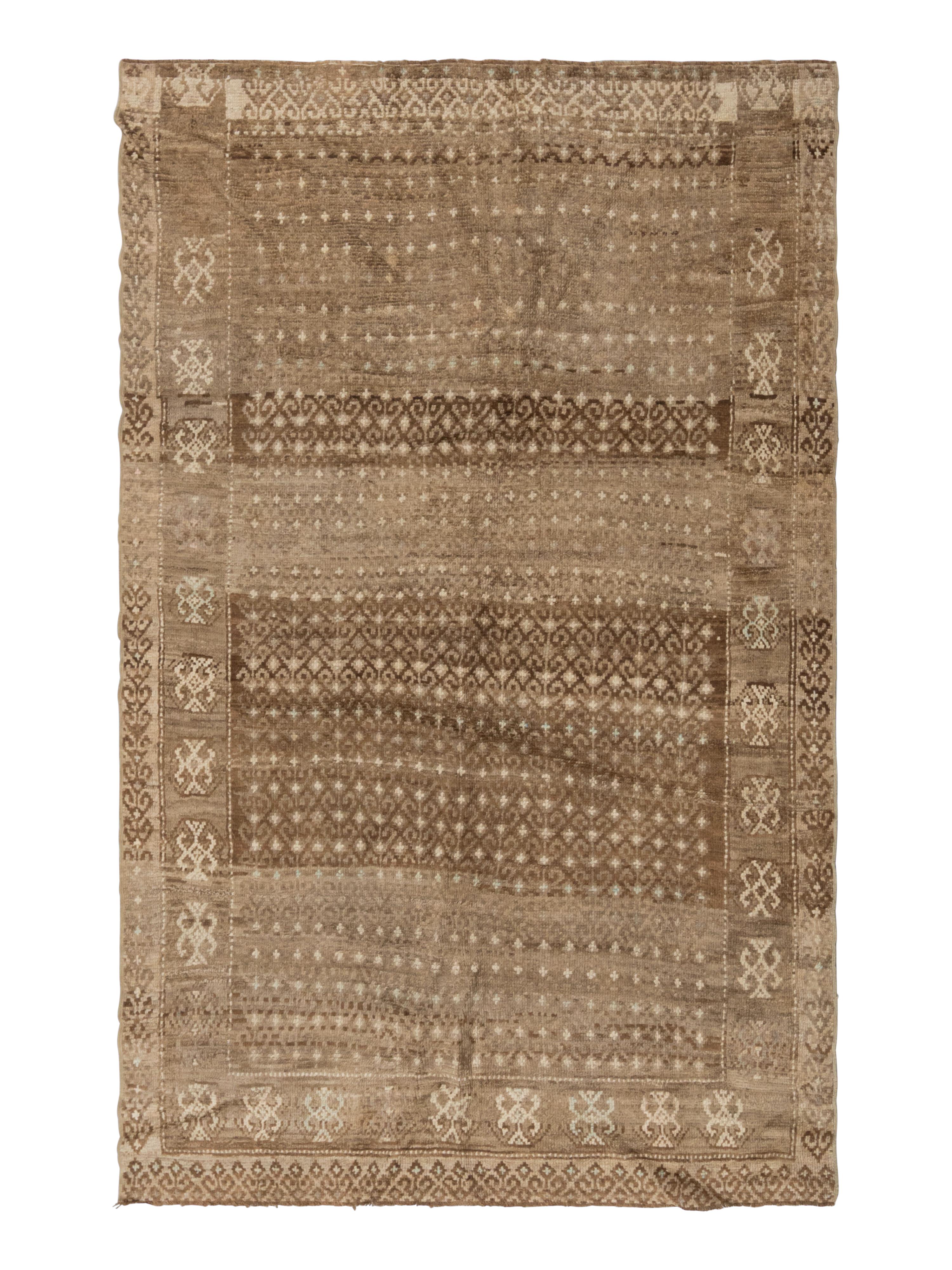 An Oushak Rug