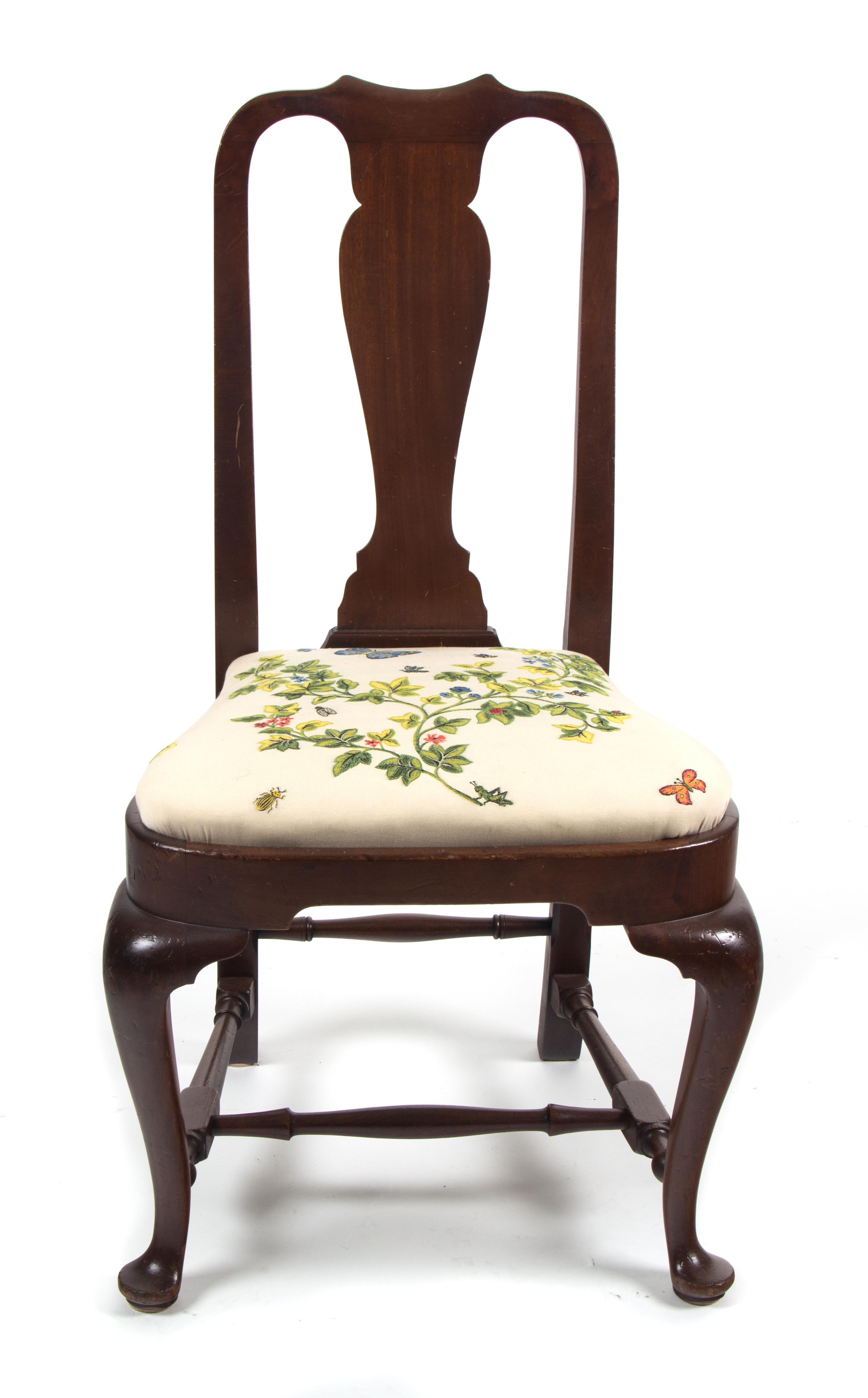 A Queen Anne Style Mahogany Side Chair — 20TH CENTURY