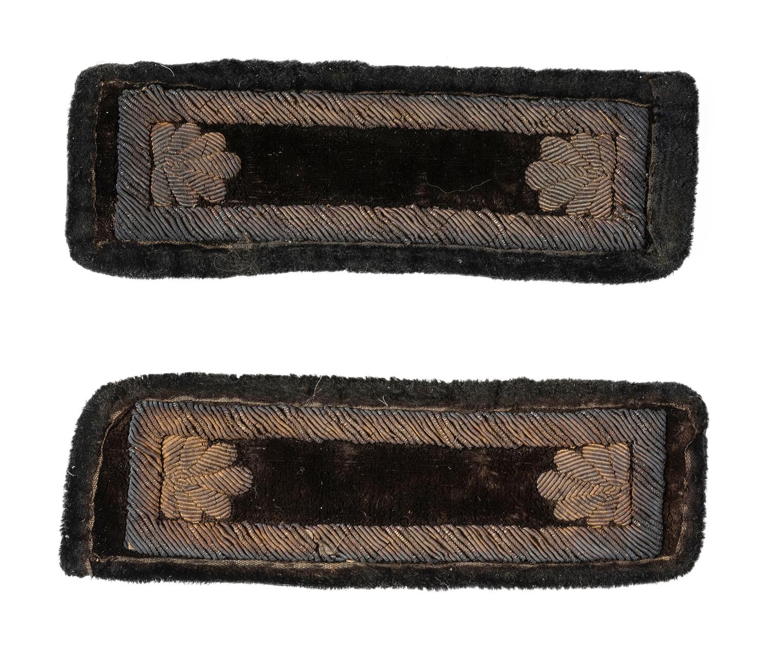 37th Mississippi Infantry Regiment. Major of staff shoulder straps with documents.