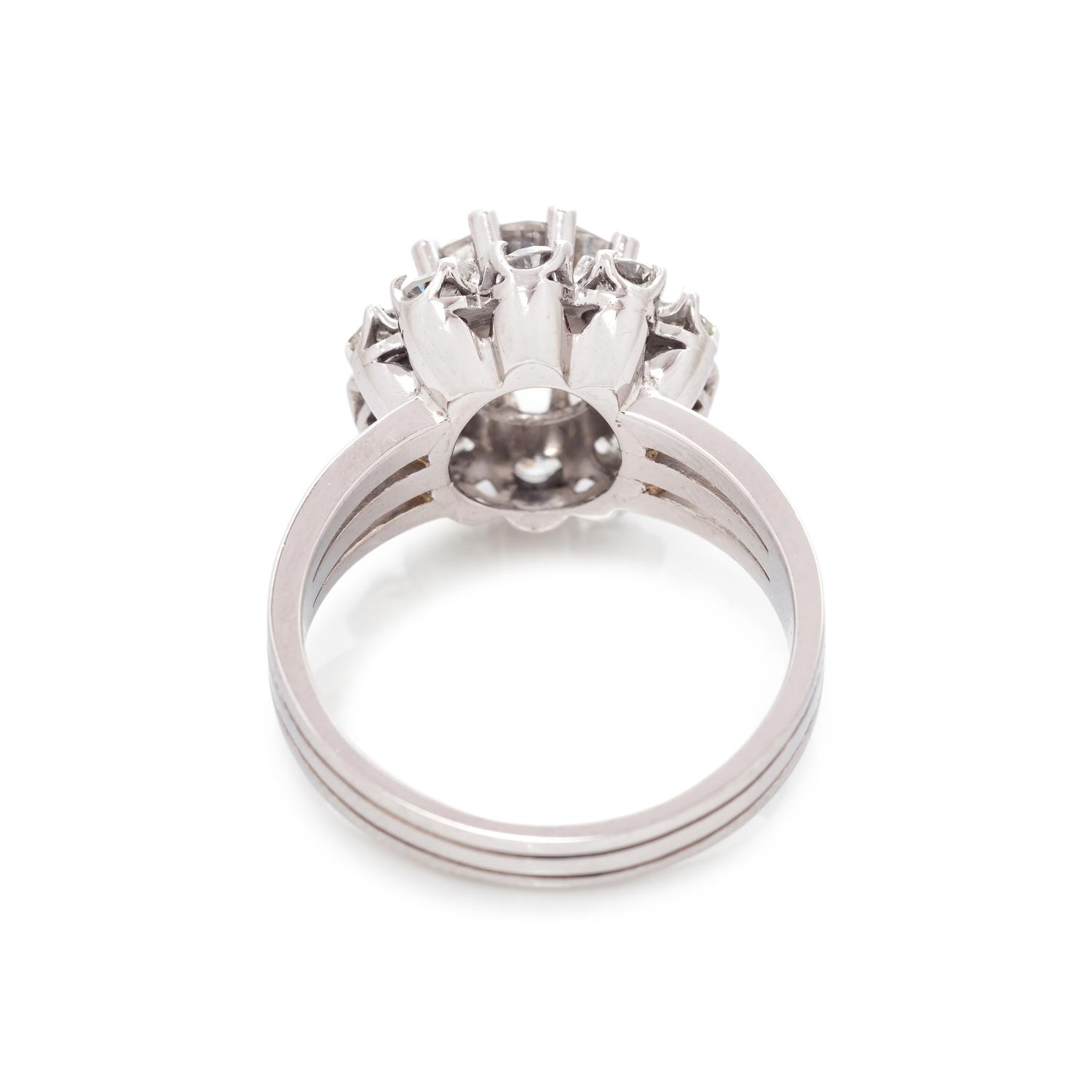 DIAMOND RING