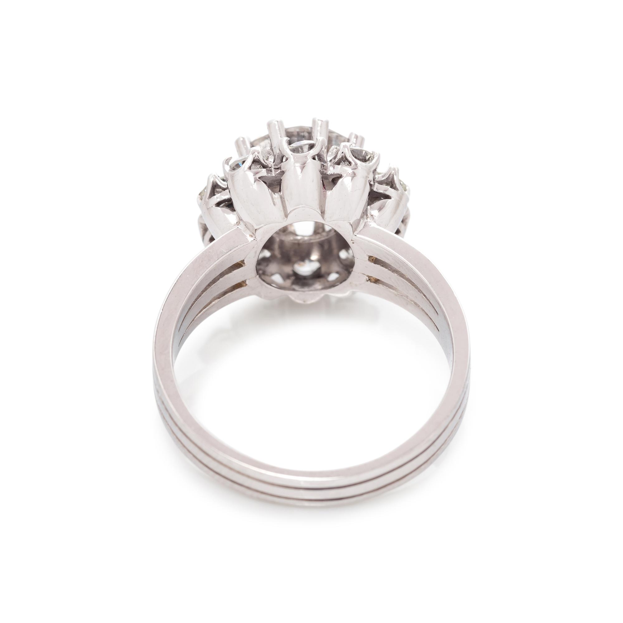 DIAMOND RING
