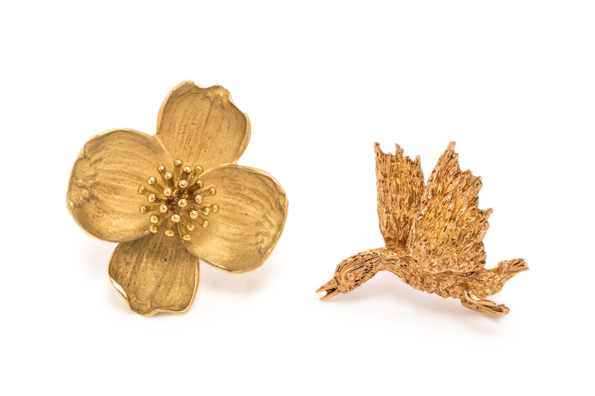 COLLECTION OF YELLOW GOLD BROOCHES