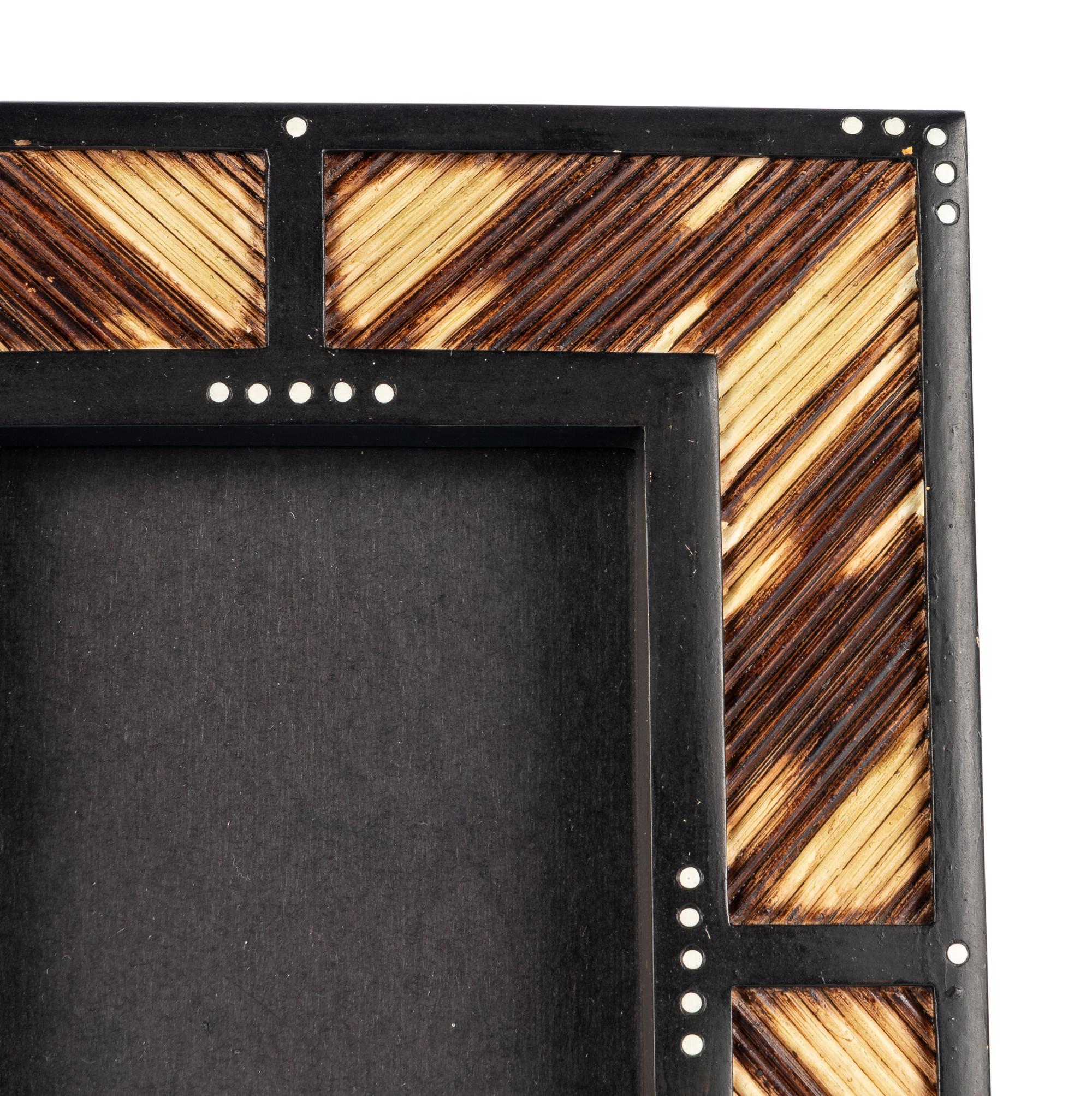 An Anglo-Indian Quill Picture Frame