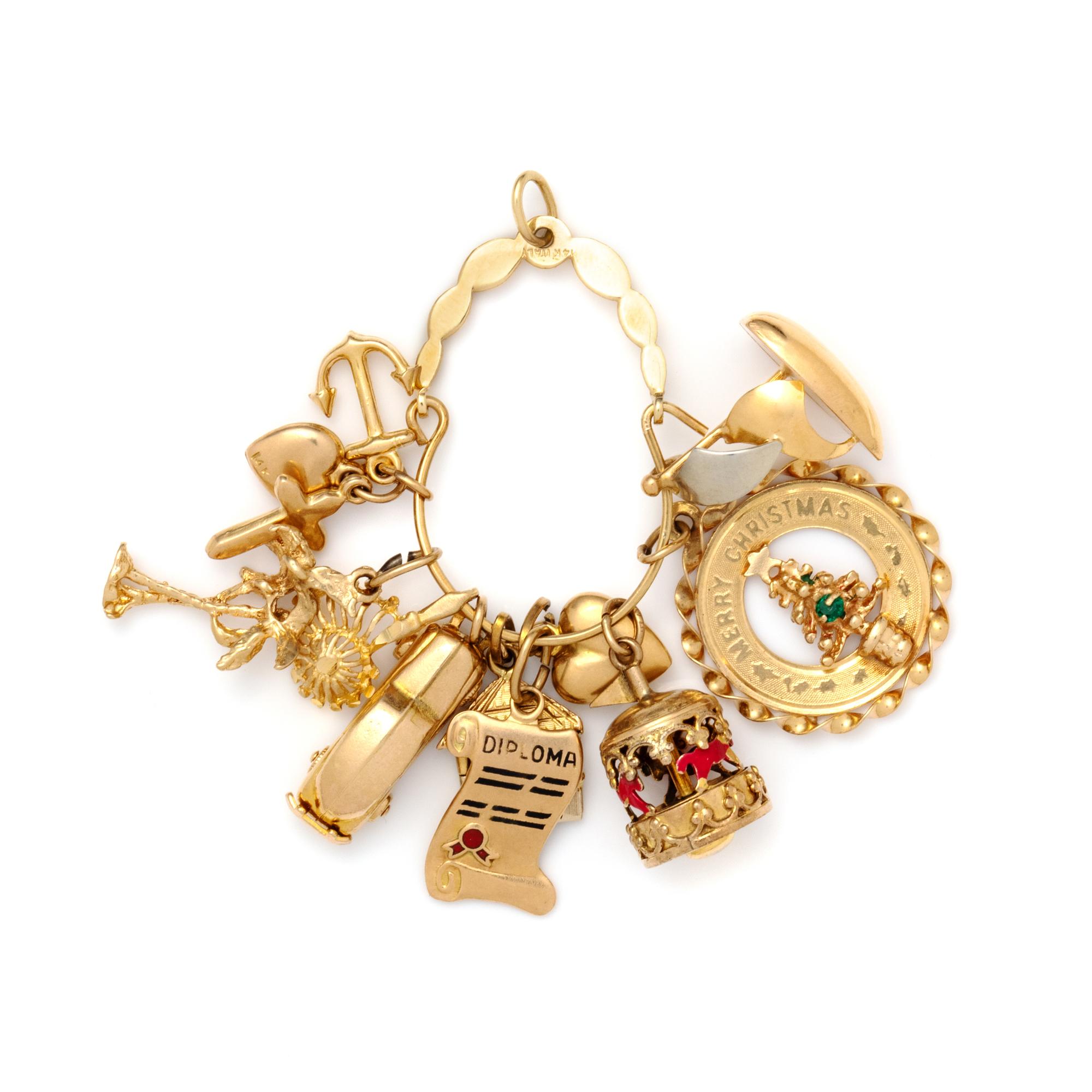 YELLOW GOLD CHARM PENDANT