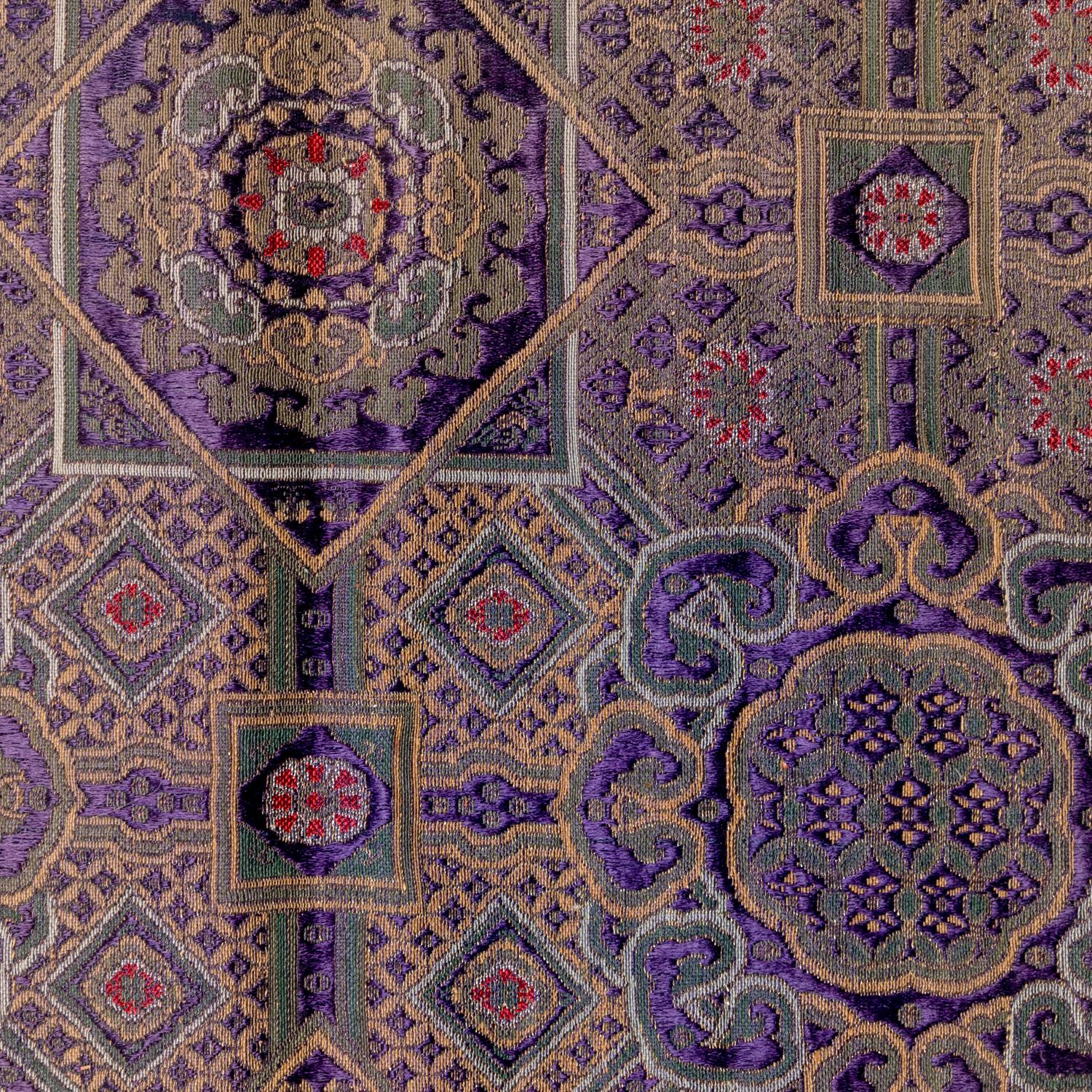 Three Chinese Silk Brocade Panels, 19th-20th Century 清晚期 織錦三幅