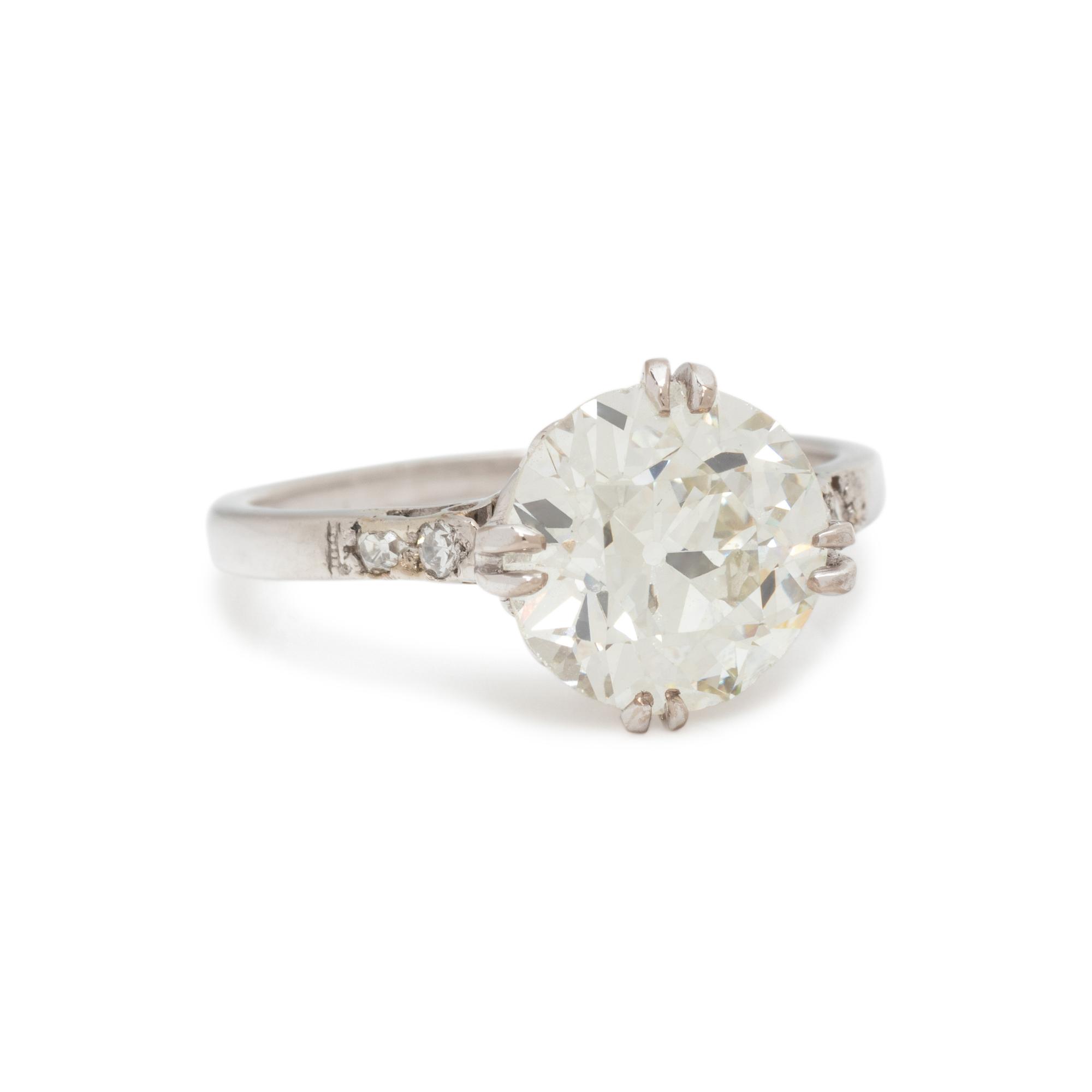 DIAMOND RING
