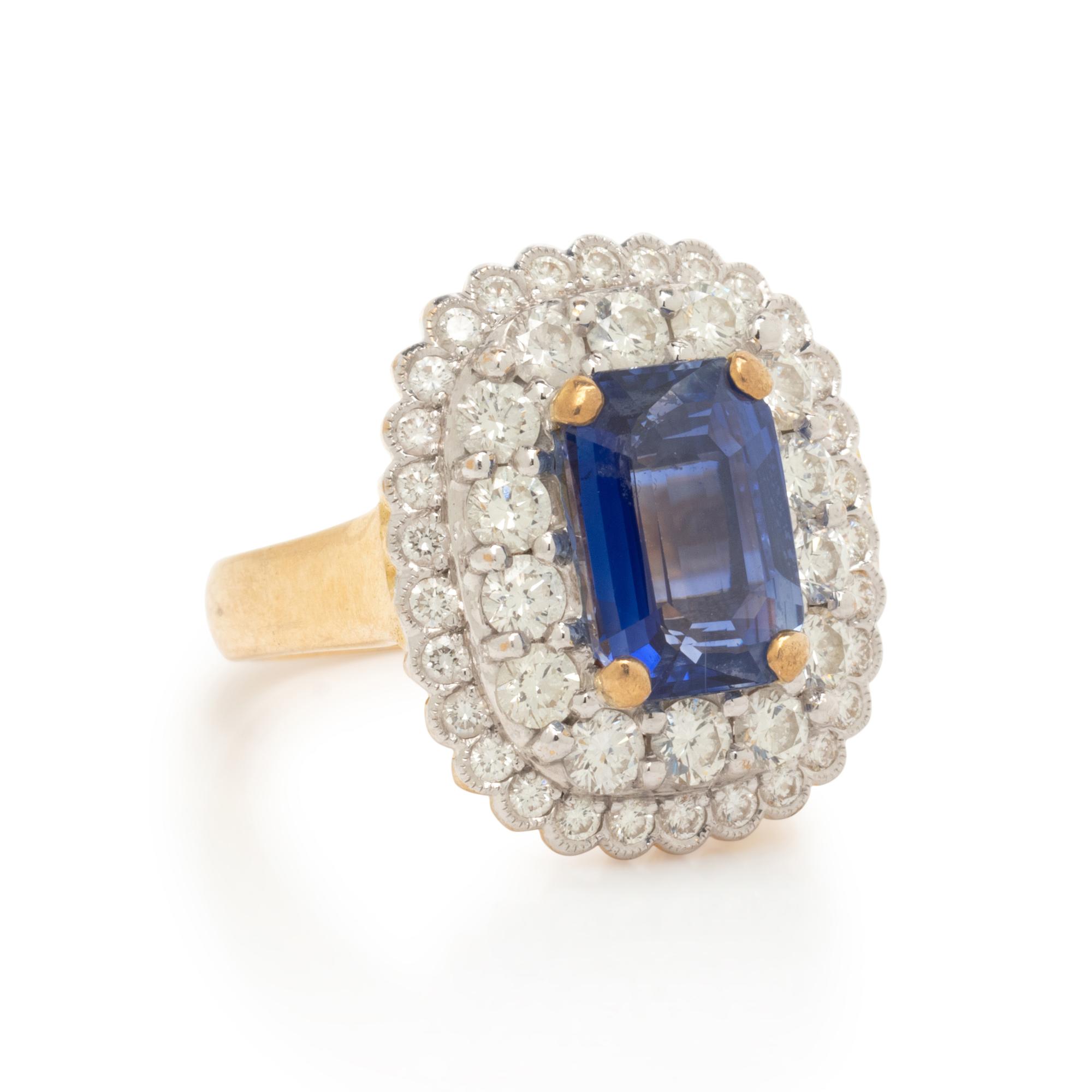 SAPPHIRE AND DIAMOND RING