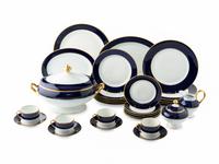A Bernardaud Limoges Porcelain Dinner Service