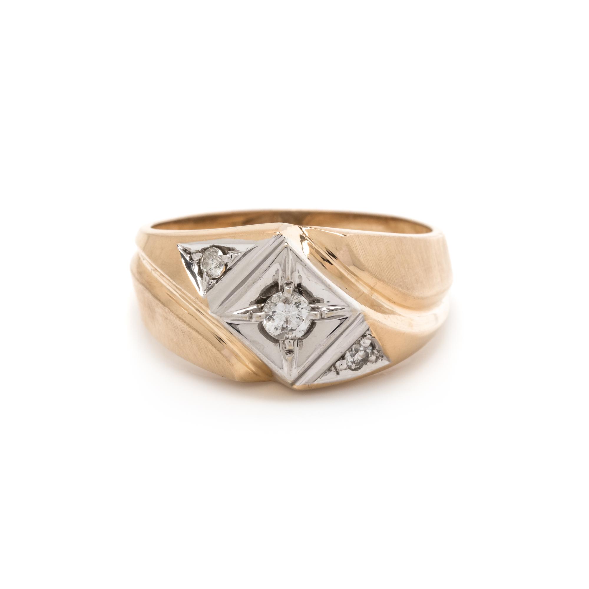 BICOLOR GOLD AND DIAMOND RING
