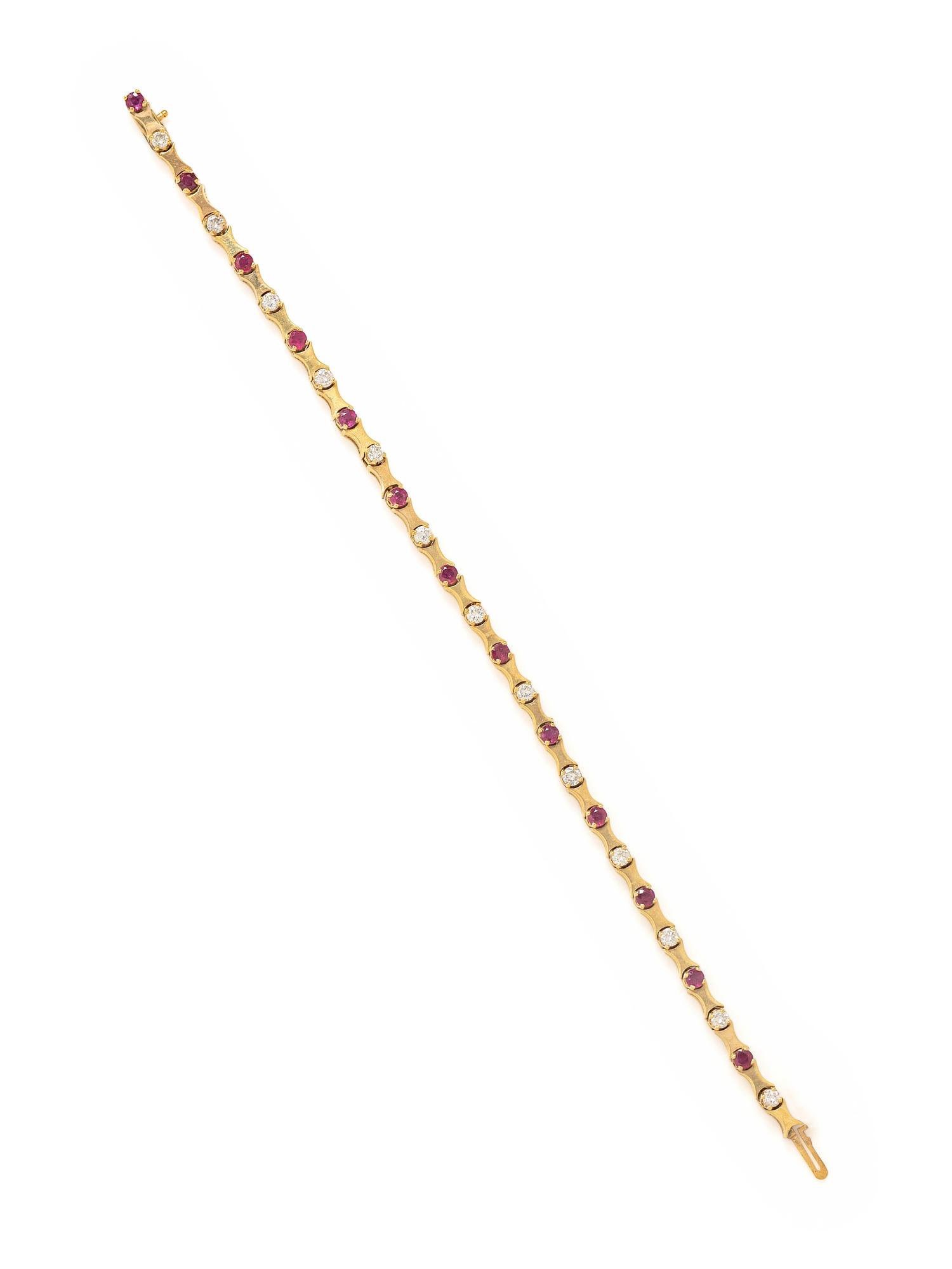 YELLOW GOLD, RUBY AND DIAMOND BRACELET