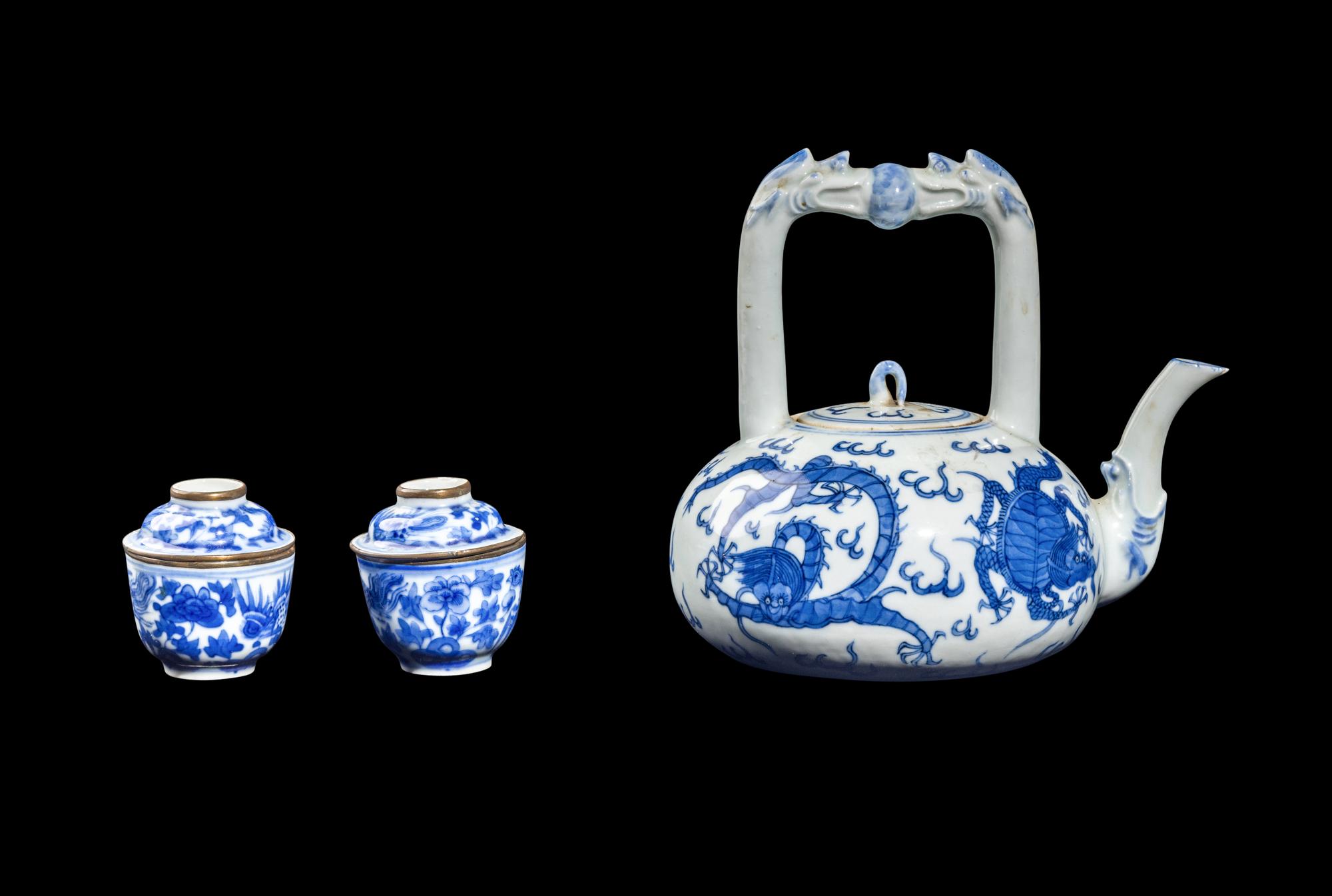 Three Chinese Blue and White Porcelain Tea Wares