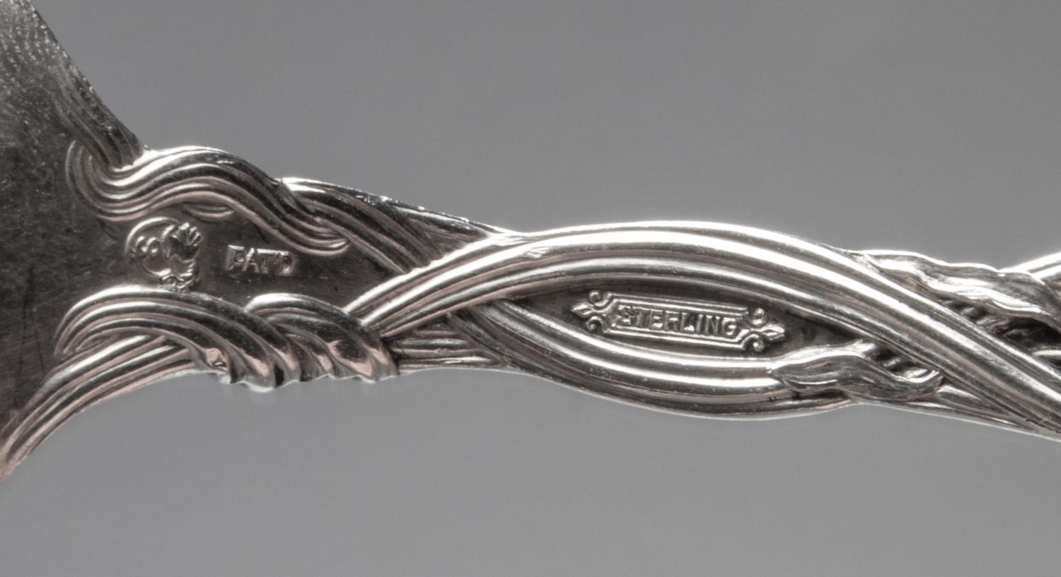An American Silver Flatware Service, International Silver Co., Meriden, CT, Frontenac pattern, comprising: 12 dinner knives 12 soup spo