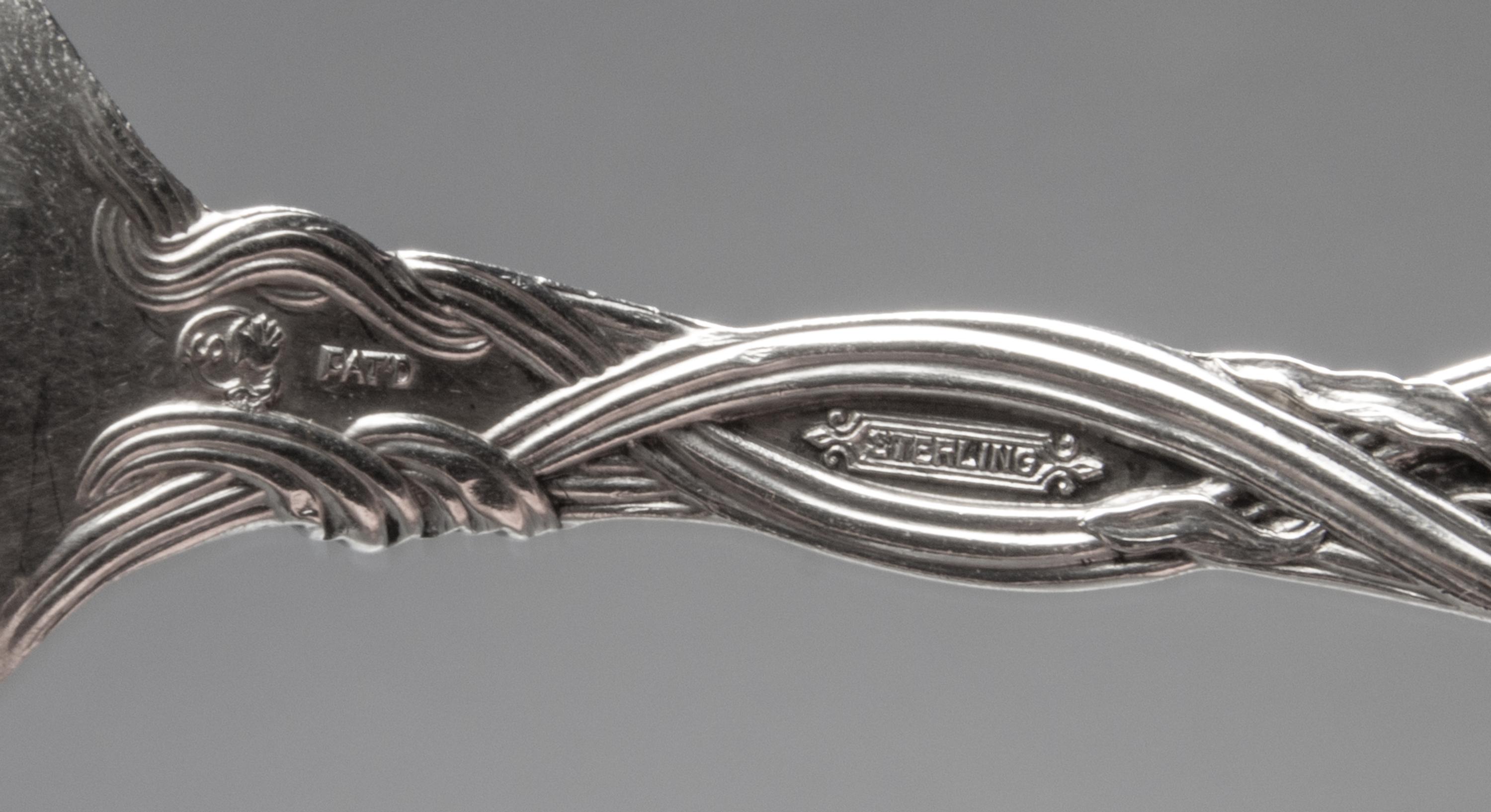An American Silver Flatware Service, International Silver Co., Meriden, CT, Frontenac pattern, comprising: 12 dinner knives 12 soup spo