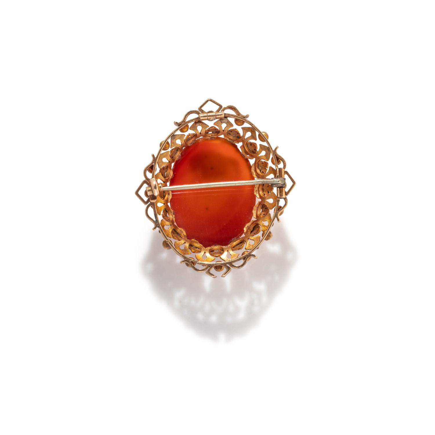 VICTORIAN, HARDSTONE CAMEO BROOCH