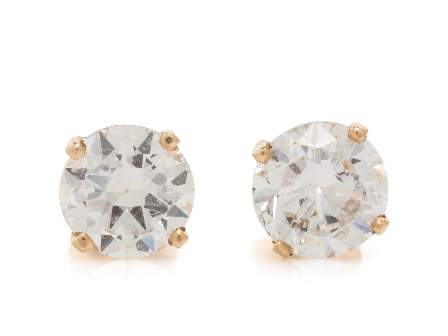 DIAMOND STUD EARRINGS