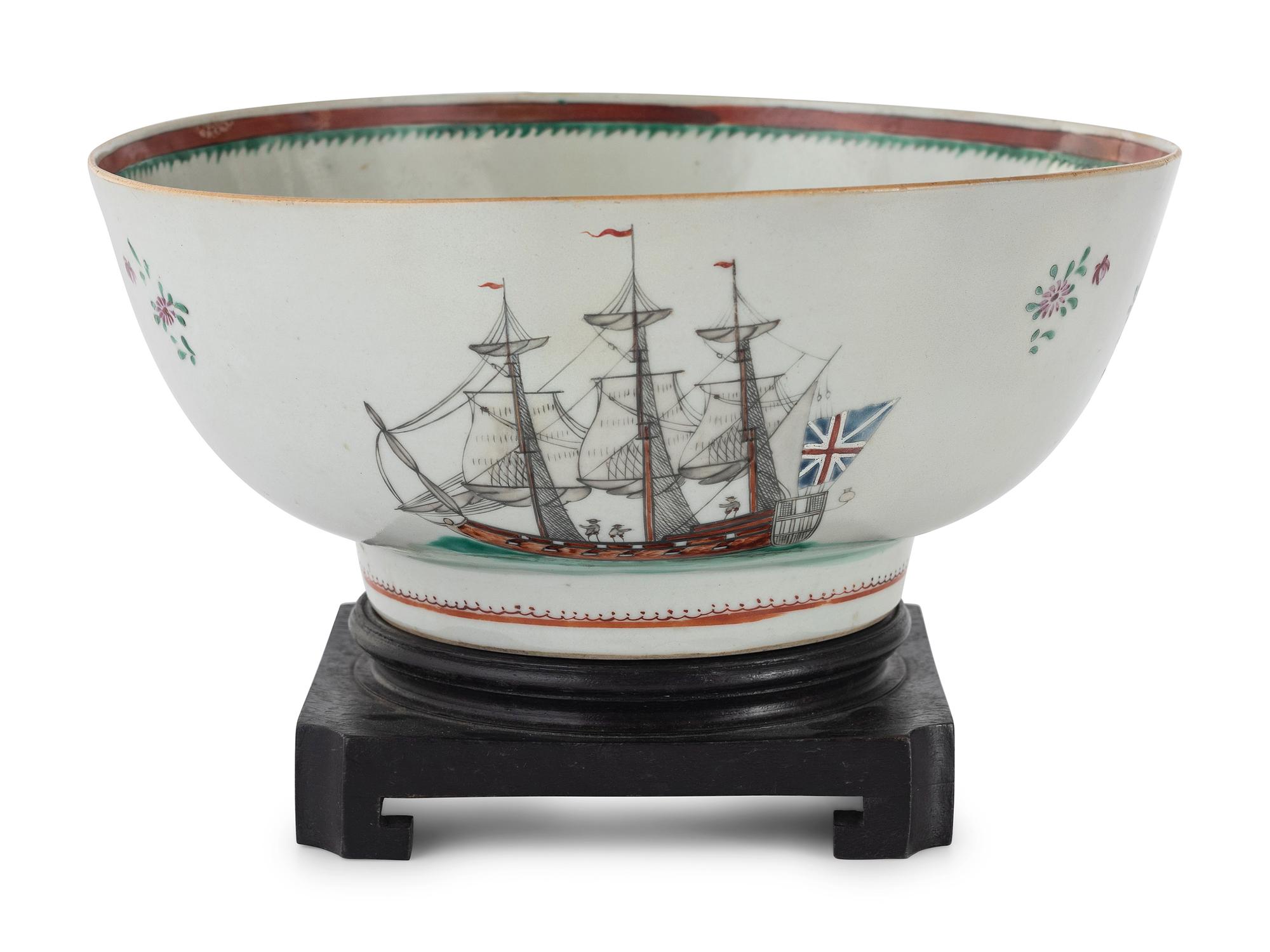 A Chinese Export Porcelain Center Bowl