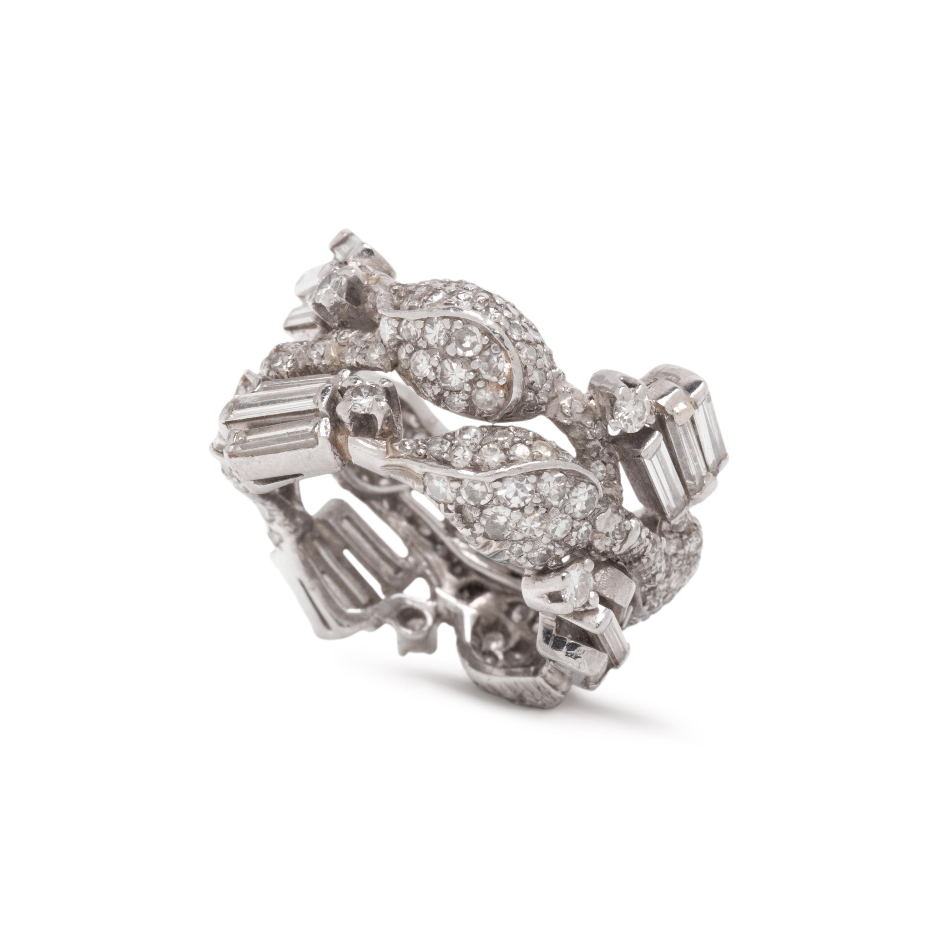PLATINUM AND DIAMOND FLORAL MOTIF RING