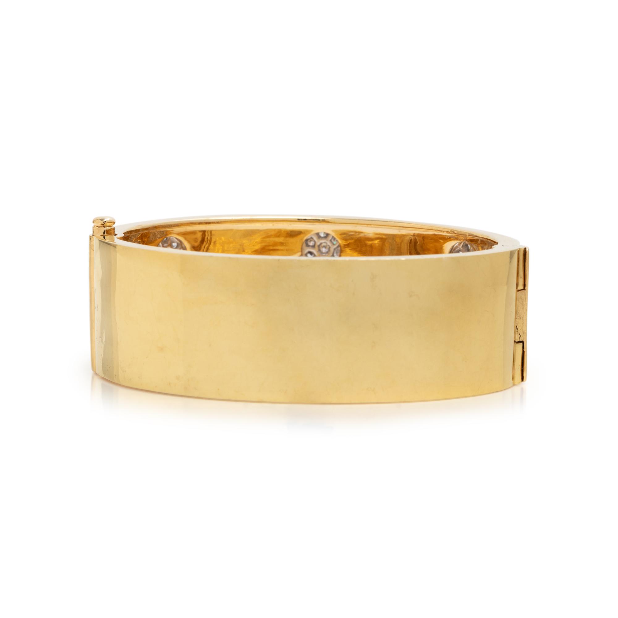 BICOLOR GOLD AND DIAMOND BANGLE BRACELET