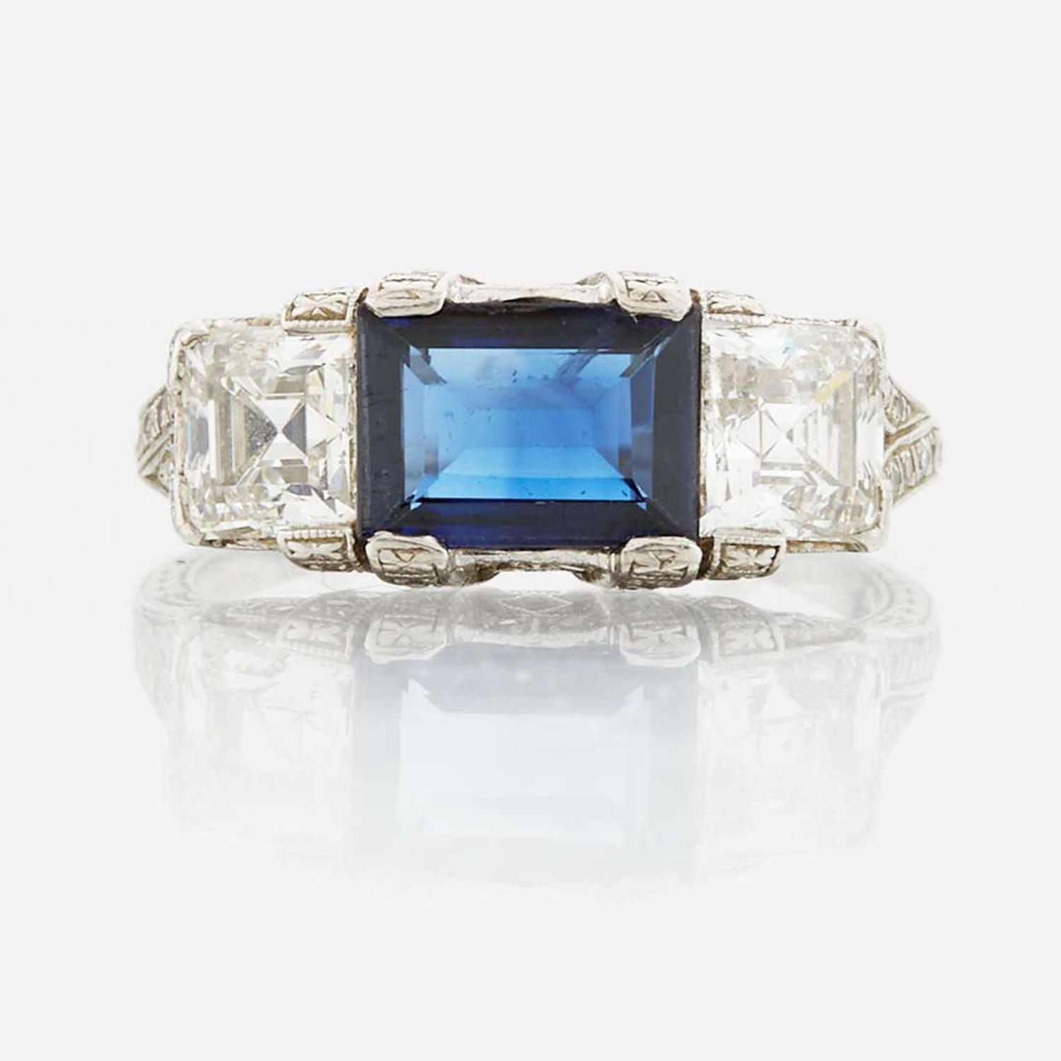 An Edwardian sapphire, diamond, and platinum ring