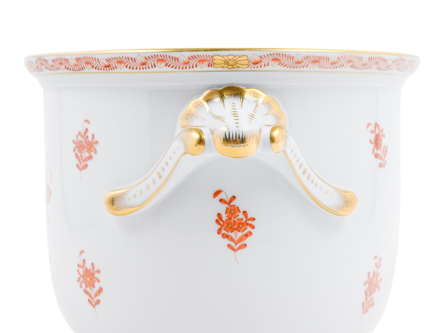 A Herend Porcelain Chinese Bouquet Rust Cache Pot