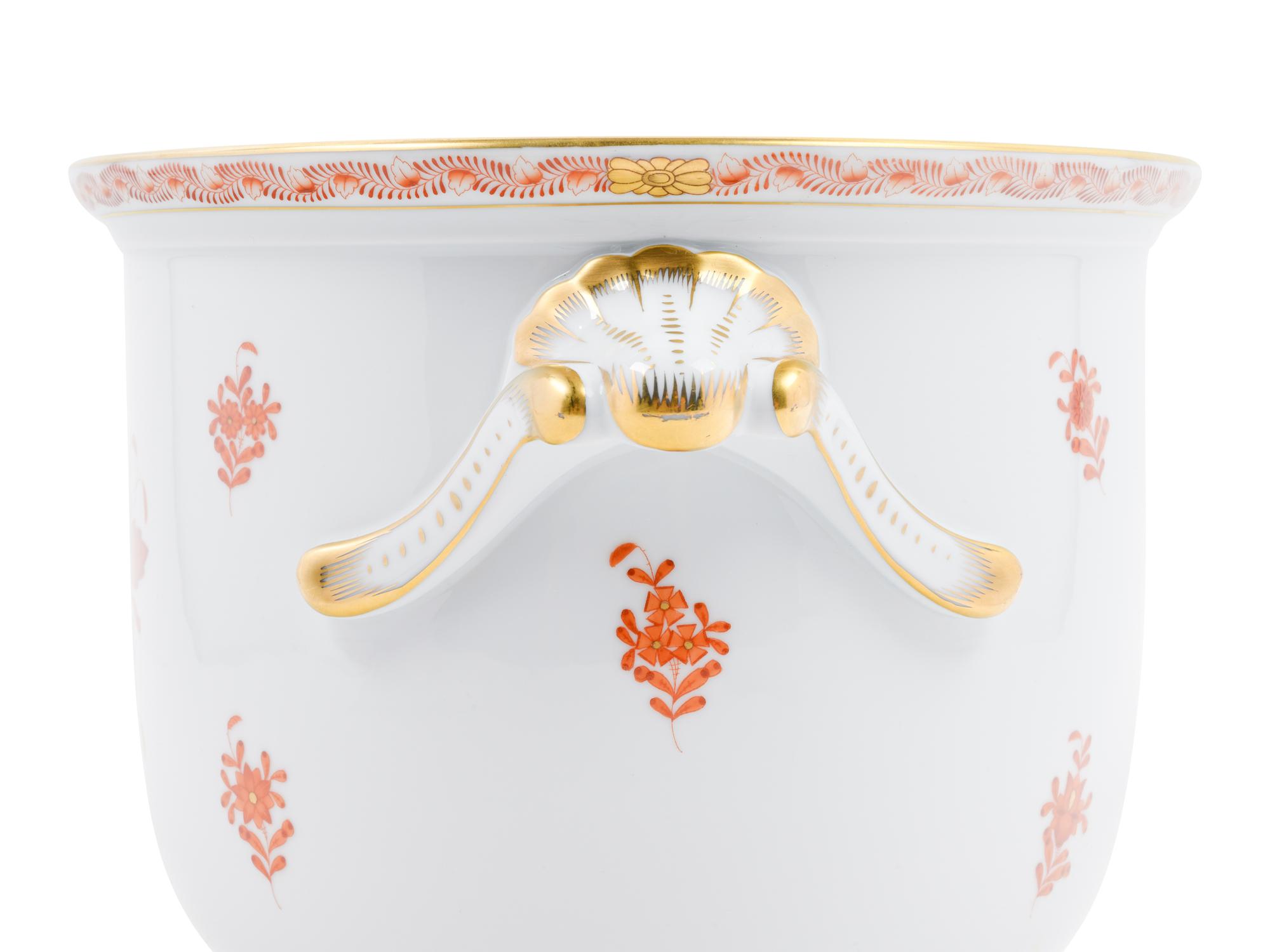 A Herend Porcelain Chinese Bouquet Rust Cache Pot