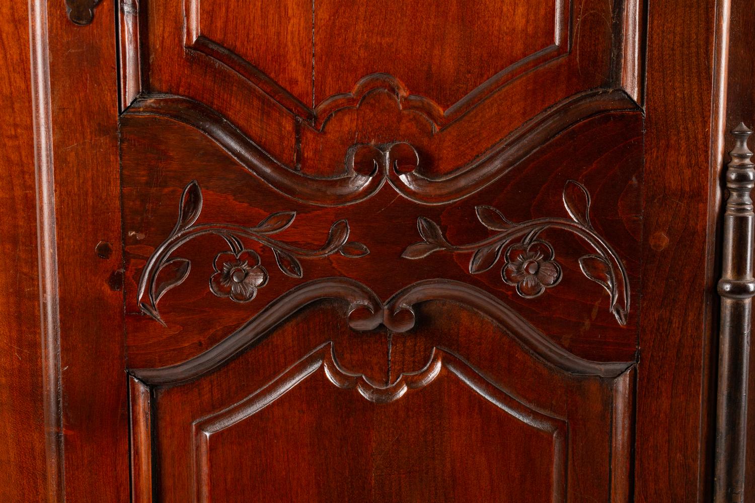A French Provincial Walnut Longcase Clock — THE DIAL SIGNED F. DE GAINTILAN, PARIS