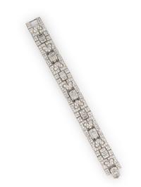 ART DECO, PLATINUM AND DIAMOND BRACELET