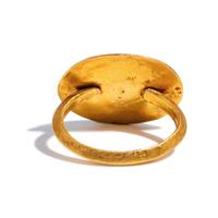 A Byzantine-Style Gold and Agate Finger Ring