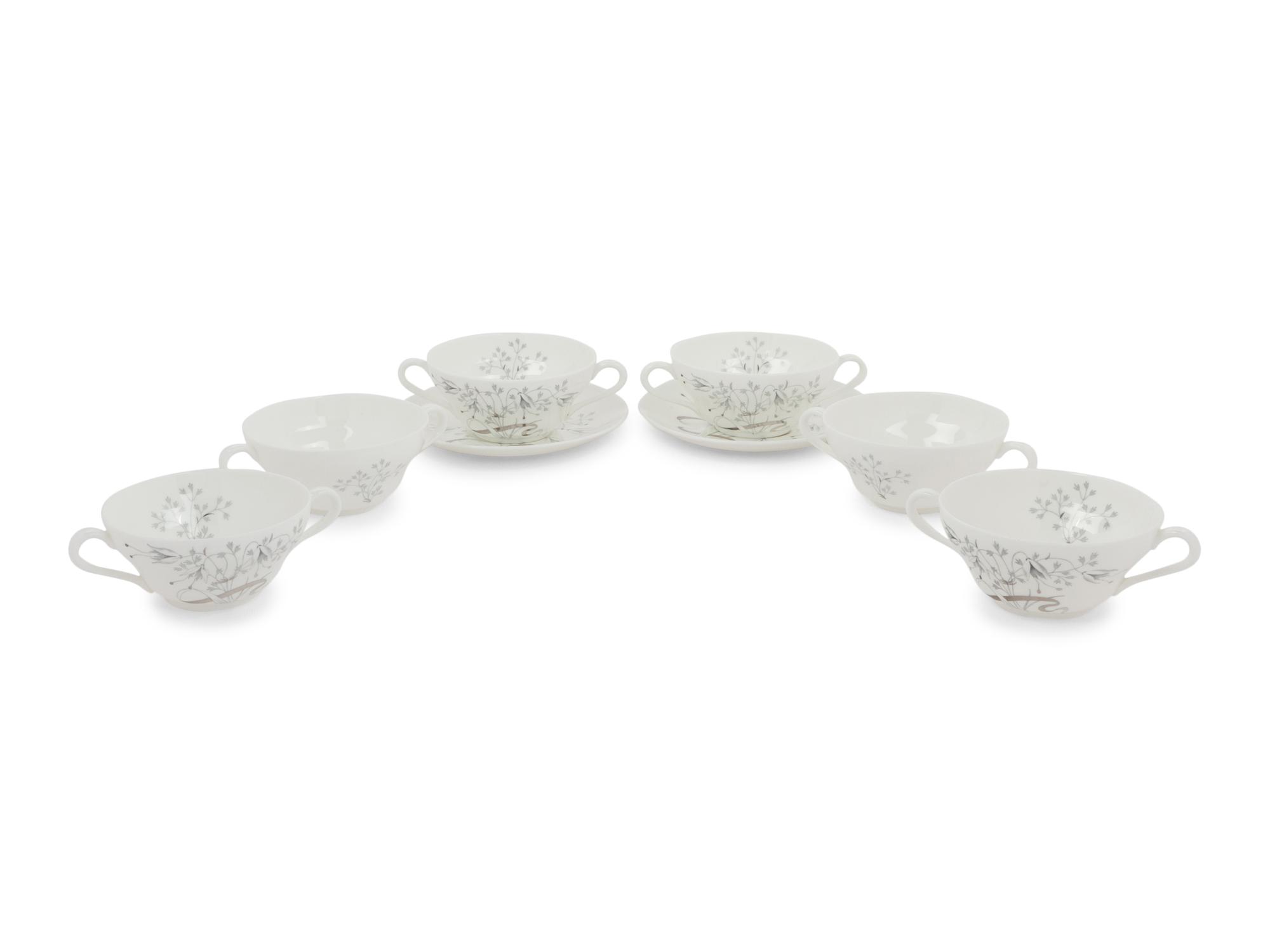 A Wedgwood Porcelain Dinner Service