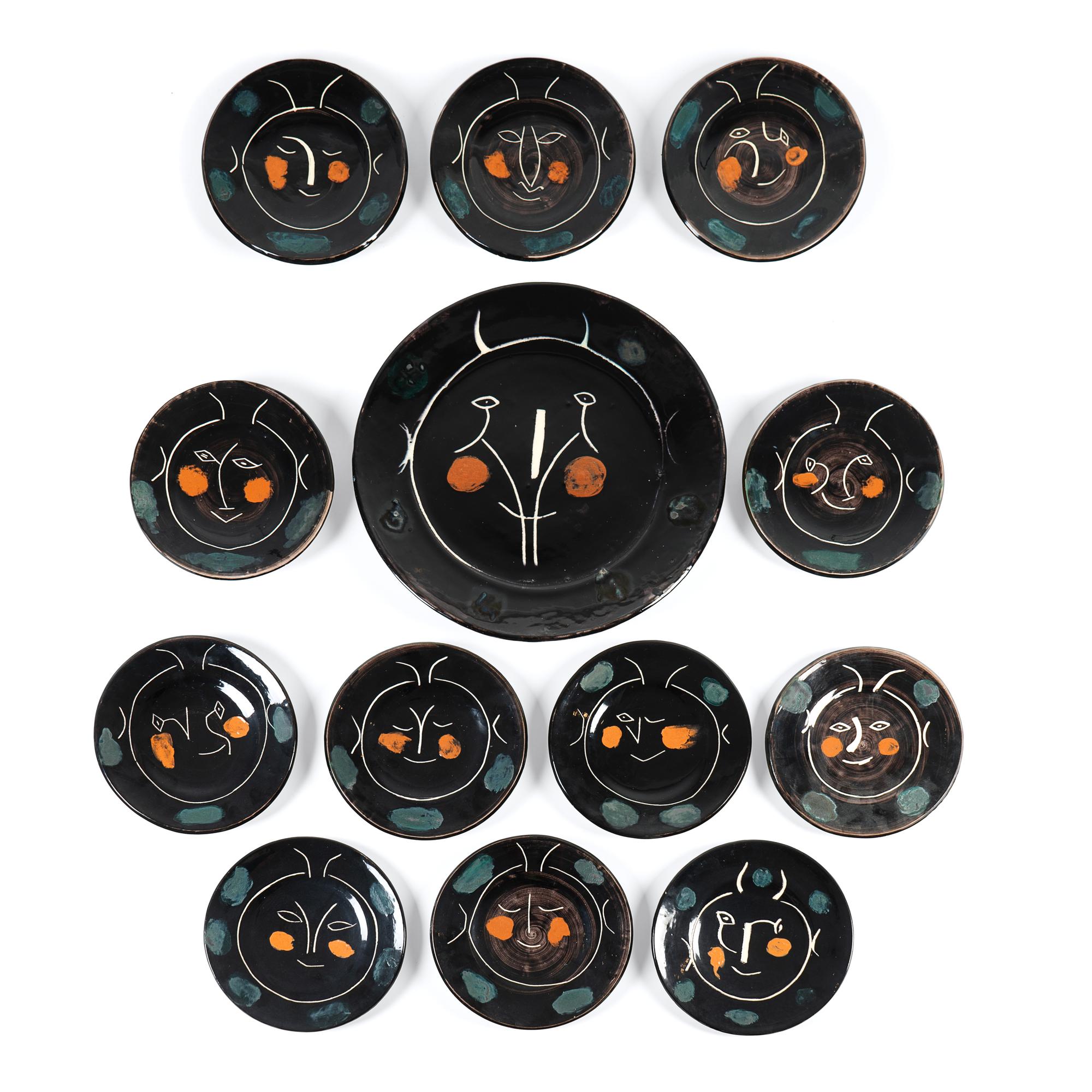 Service Visage Noir (the complete set comprising one dish and 12 plates, A.R. 35-47)