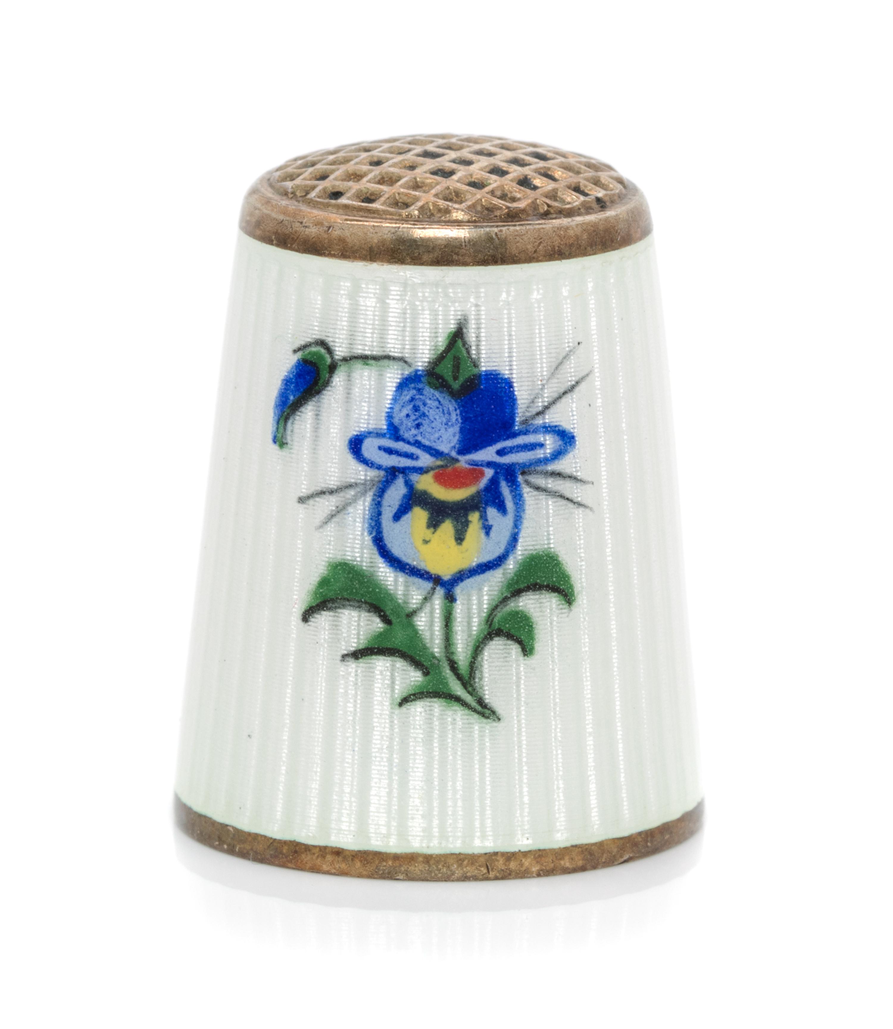 A Norwegian Silver and Guilloche Enamel Thimble, Aksel Holmsen, Sandefjord, 20th Century, the knurled top above a white guilloche ename