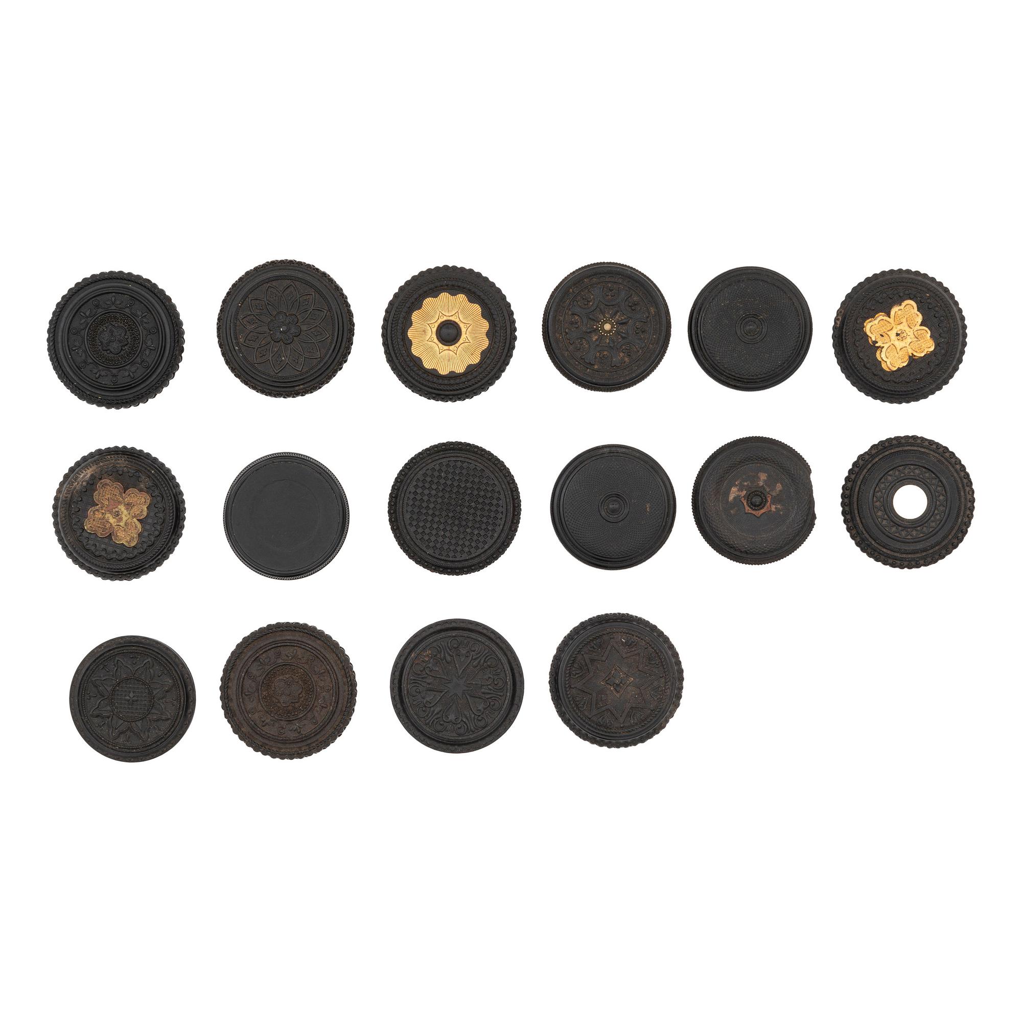 [EARLY PHOTOGRAPHY - UNION CASES]. Collection of 12 "oreo" union cases containing portraits of men and women, including:
