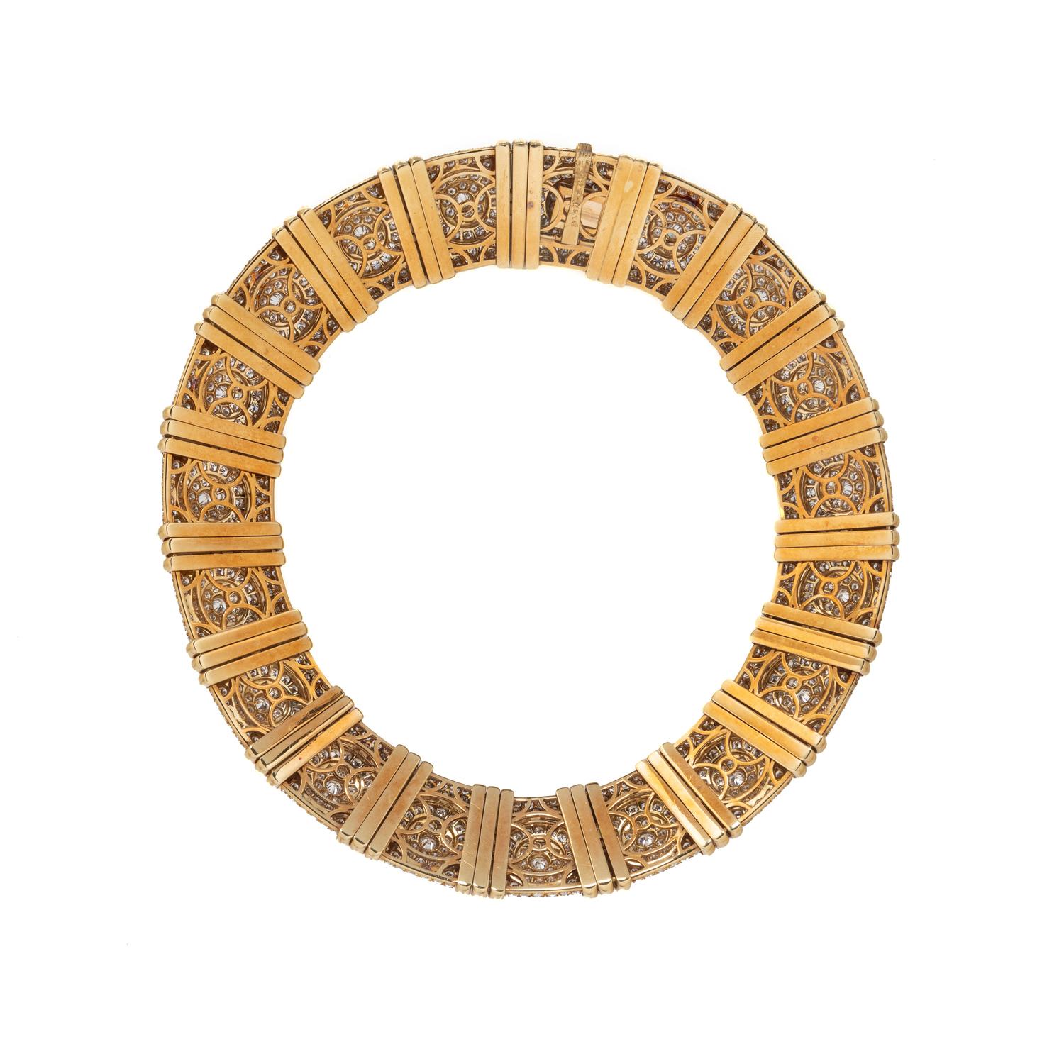BULGARI, YELLOW GOLD AND DIAMOND NECKLACE